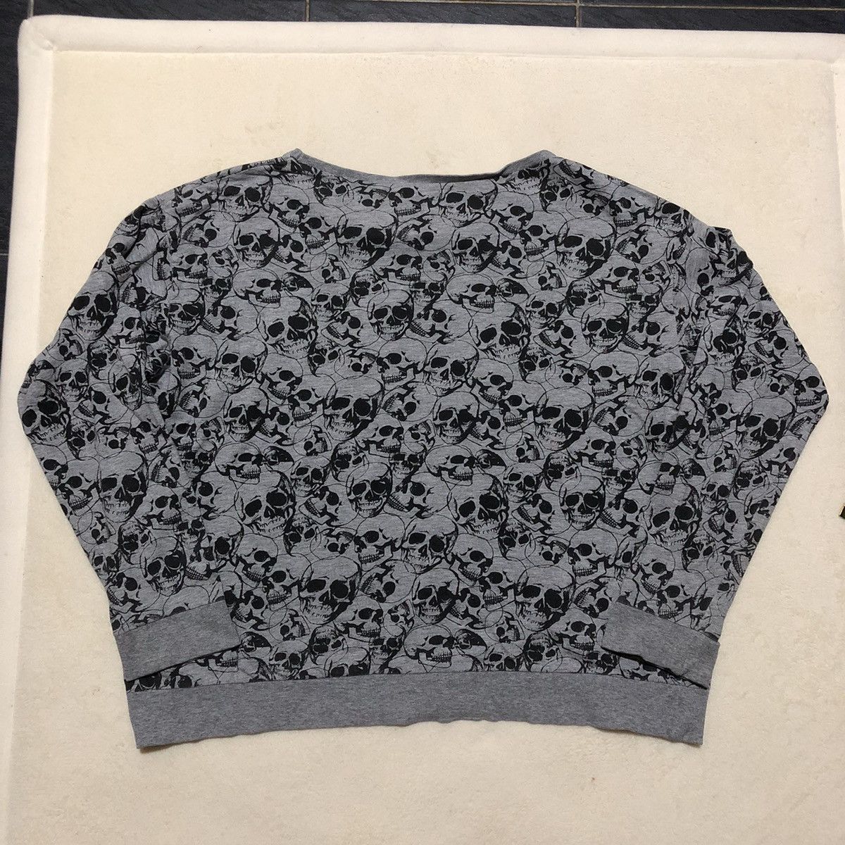 H&M H&M Skull Full Print Sweatshirt Size M / US 6-8 / IT 42-44 - 5 Thumbnail