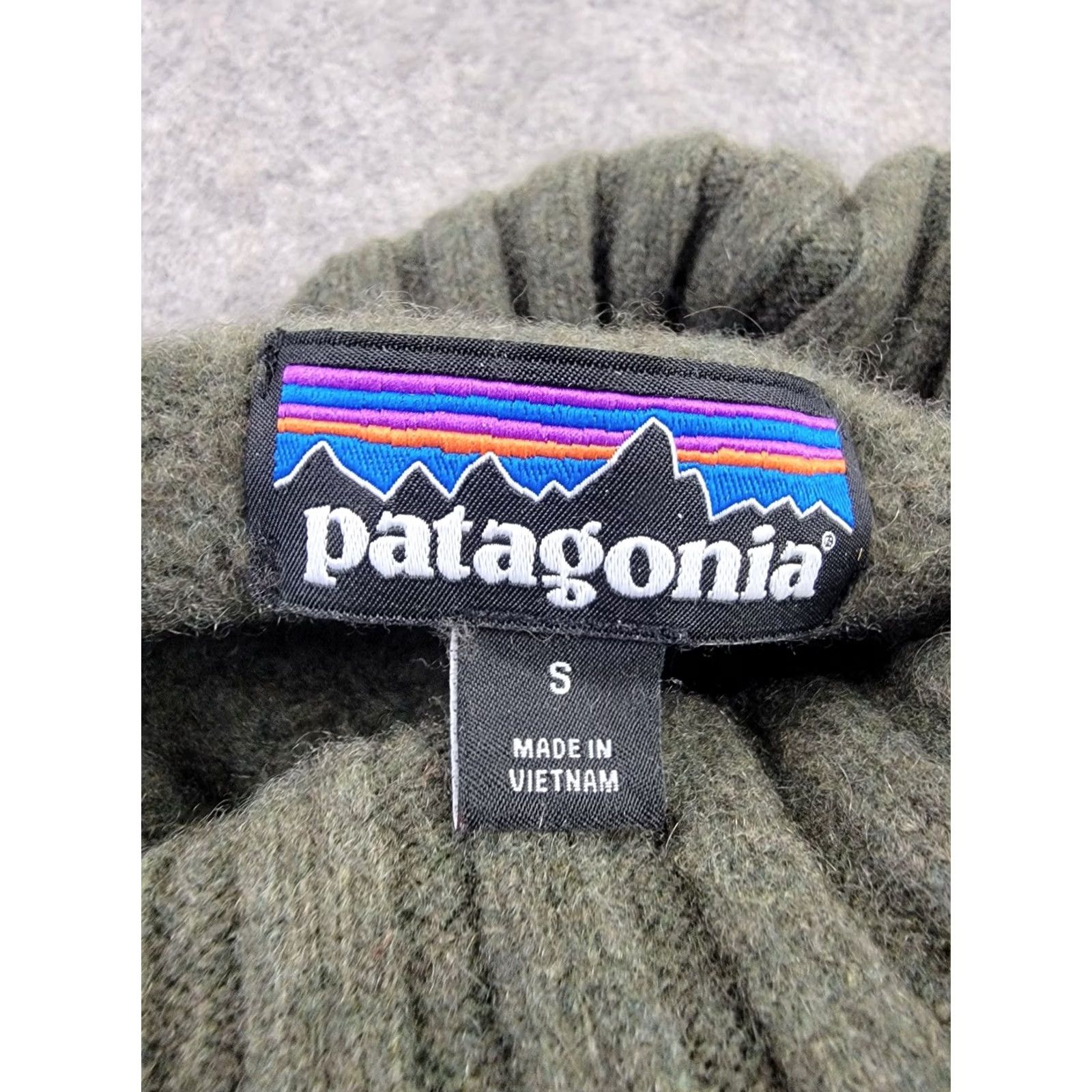 Patagonia Patagonia Sweater Womens Small Green Cashmere Wool Turtleneck Pullover Size S / US 4 / IT 40 - 2 Thumbnail