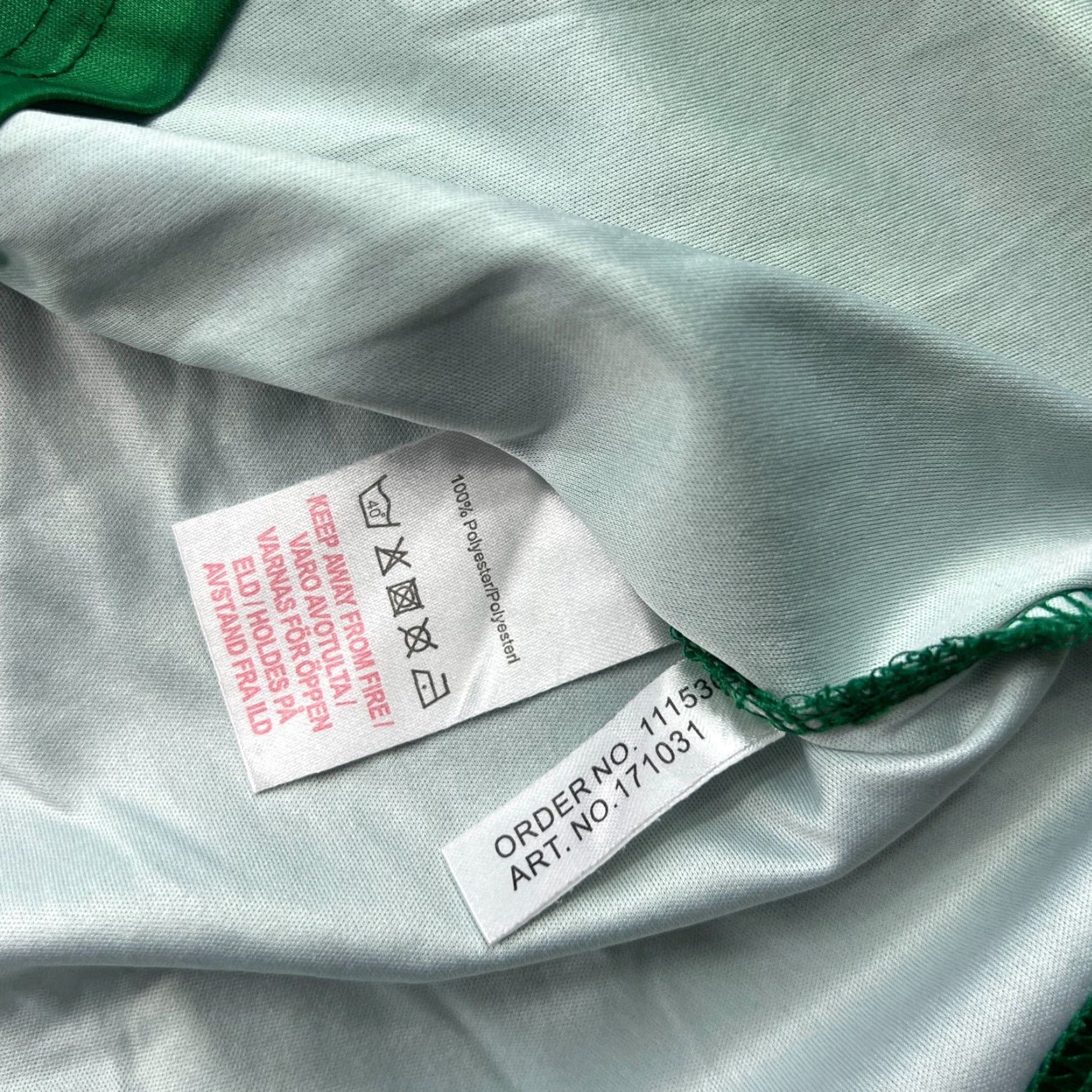 Umbro Valerenga Umbro Shirt Jersey Mens Large Green Football Goalkeeper Training Shirt Size US L / EU 52-54 / 3 - 6 Thumbnail