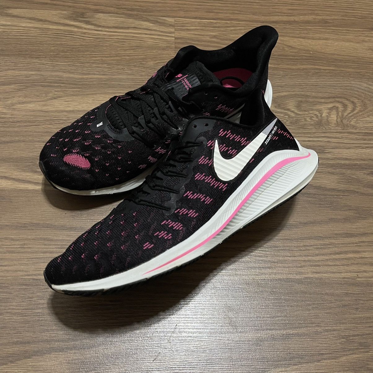 Nike Nike Air Zoom Vomero 14 Size 9 Black Pink React Size US 9 / EU 42 - 9 Thumbnail