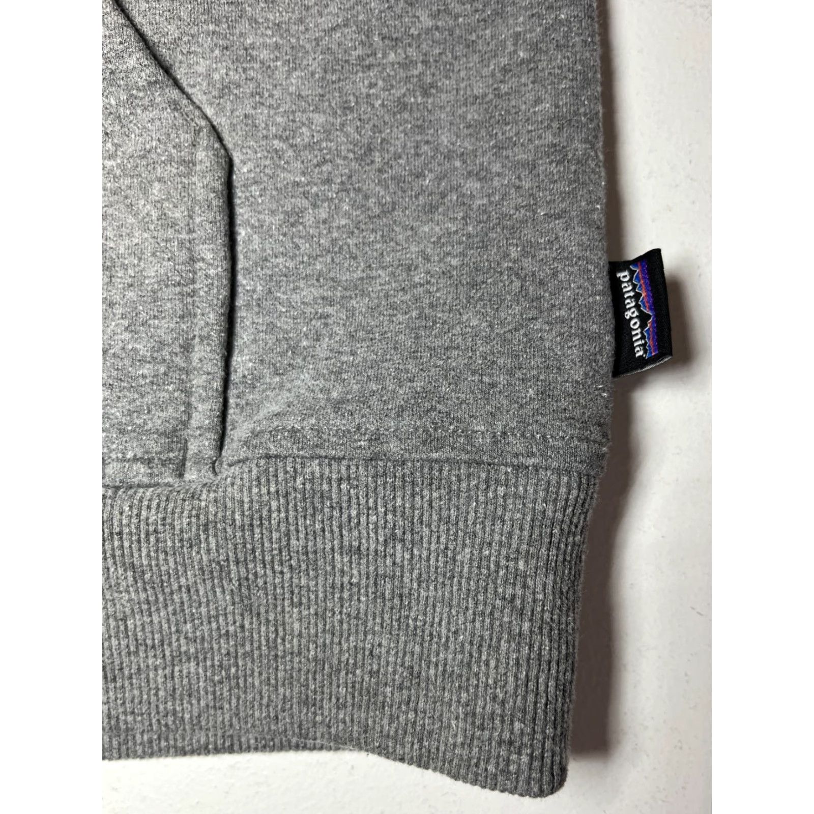 Patagonia Patagonia Men's P-6 Logo Uprisal Hoody Hoodie Regular Large Gray Size US L / EU 52-54 / 3 - 7 Thumbnail