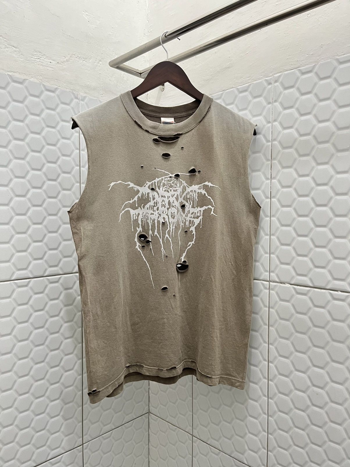 Band Tees Vintage Thrashed Darkthrone Sleeveless Size US M / EU 48-50 / 2 - 1 Thumbnail