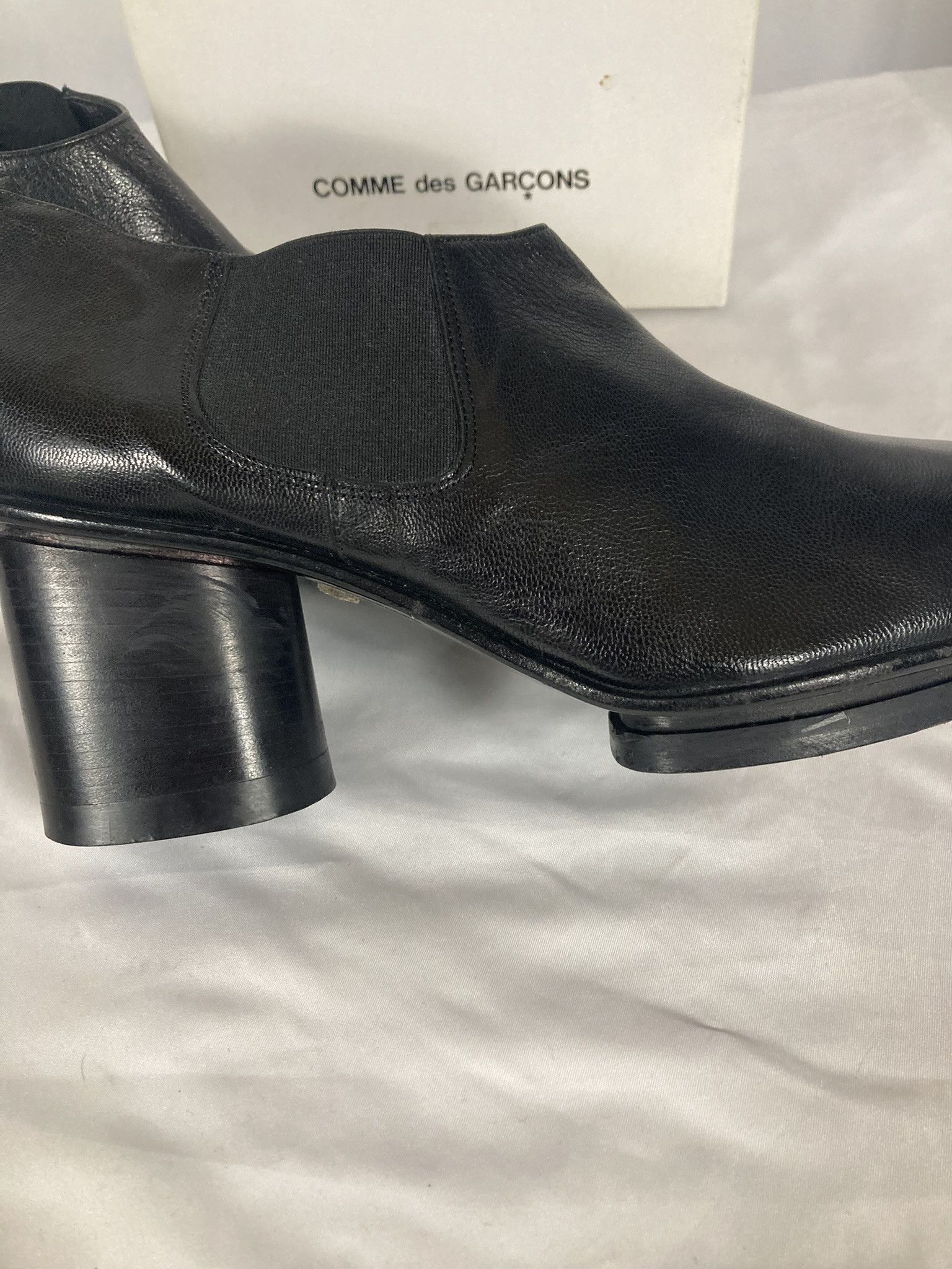 Comme des Garcons VINTAGE Comme des Garçons Black Leather Cylinder Heel Ankle Size US 11 / IT 41 - 3 Thumbnail