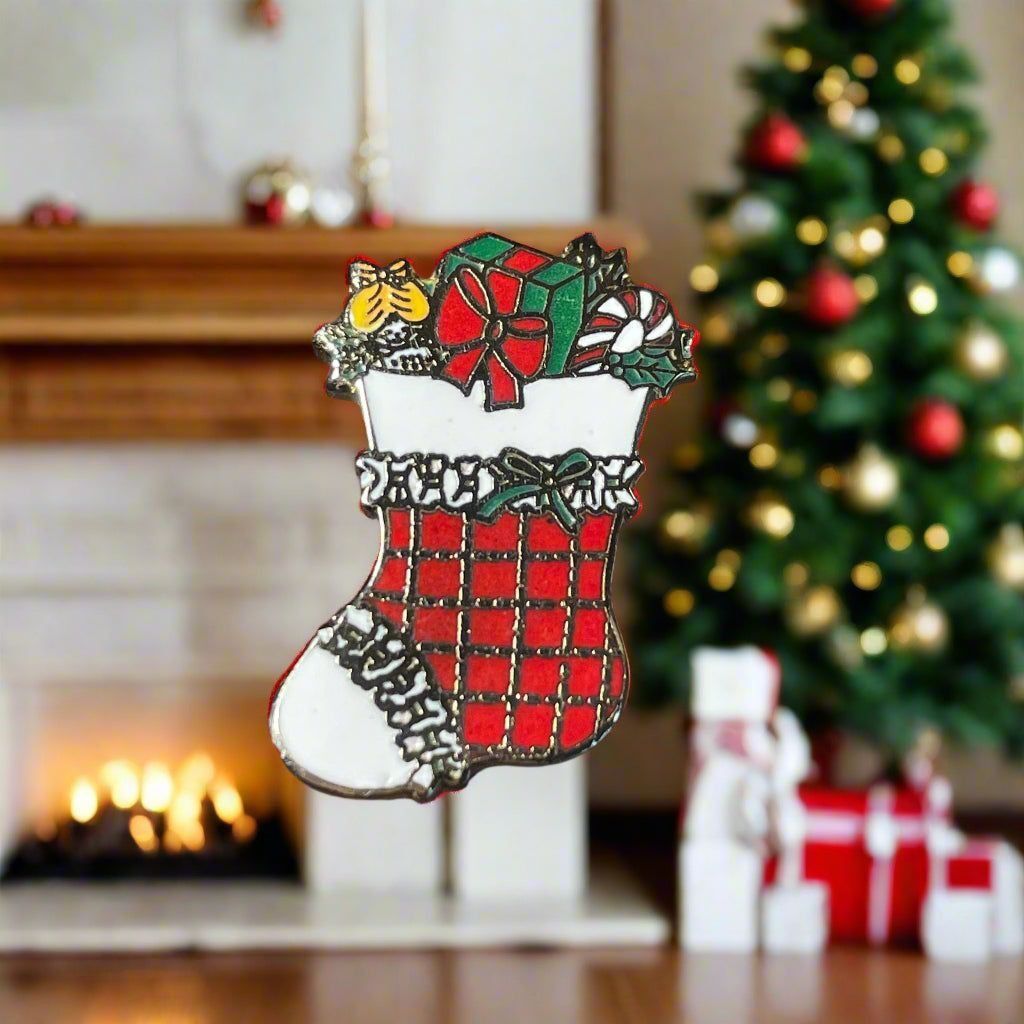 Vintage Norcross Inc Holiday Christmas Stocking Brooch Pin Vintage Size ONE SIZE - 1 Thumbnail