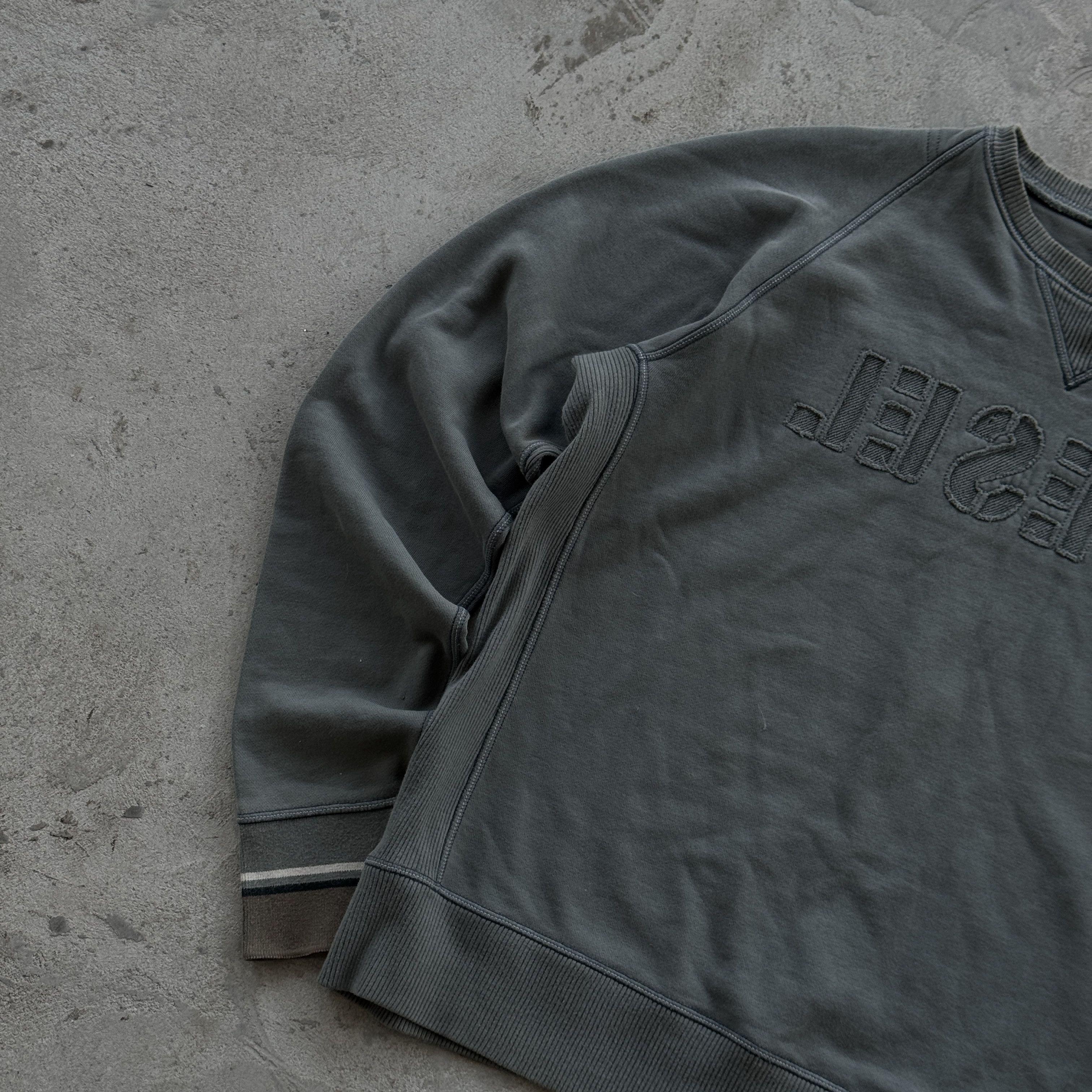 Diesel Vintage 90s Diesel Faded Crewneck Sweatshirt Size US L / EU 52-54 / 3 - 3 Thumbnail