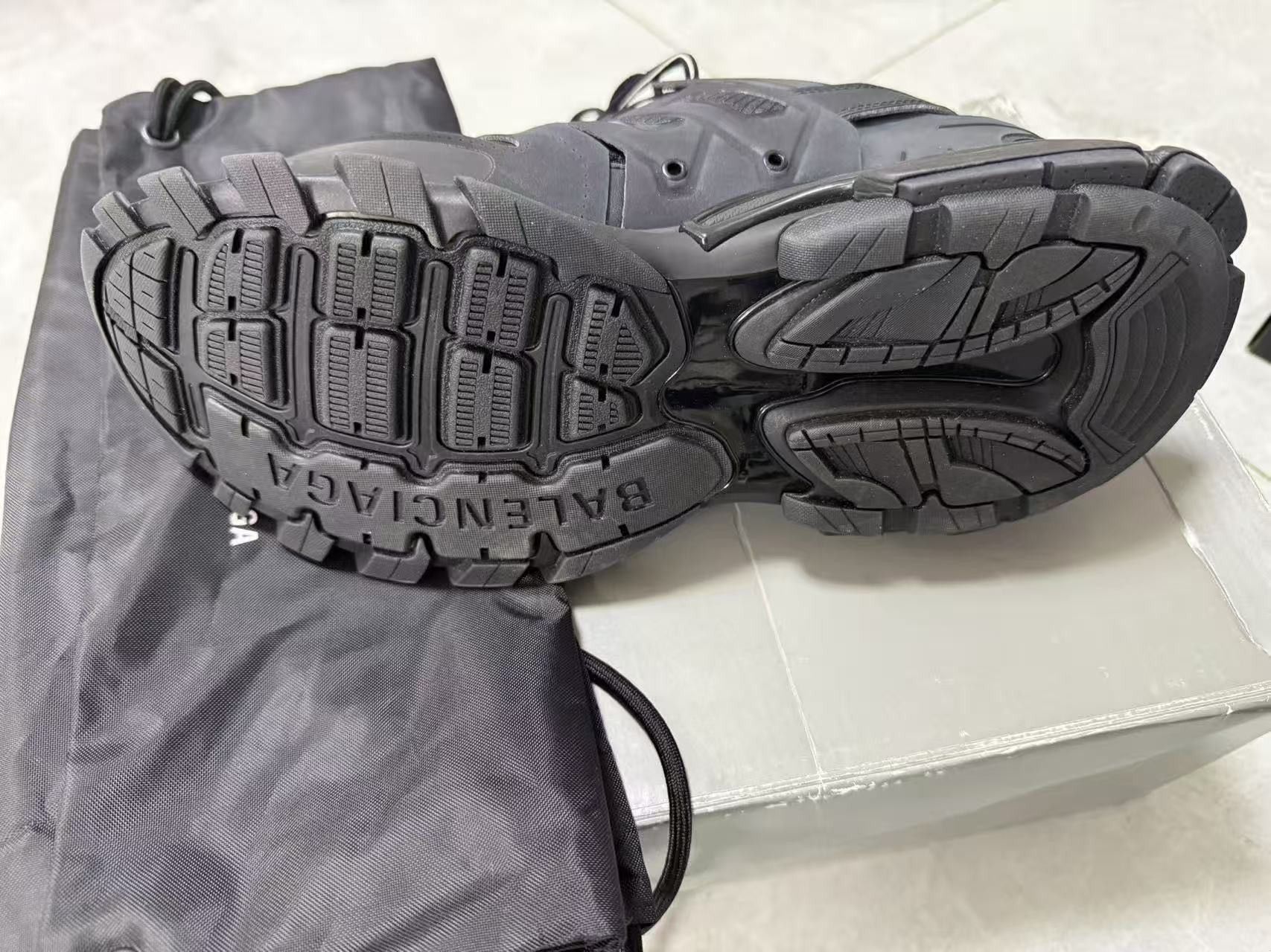 Balenciaga Balenciaga Low-Top Sneakers Size US 11 / EU 44 - 7 Thumbnail
