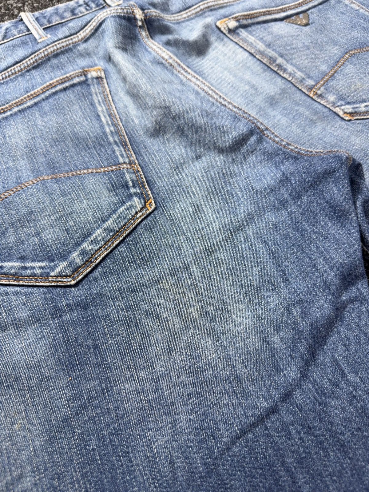 Giorgio Armani 00s AJ Armani Jeans J06 Slim Fit Dirty Distressed Jeans Size US 33 - 21 Thumbnail