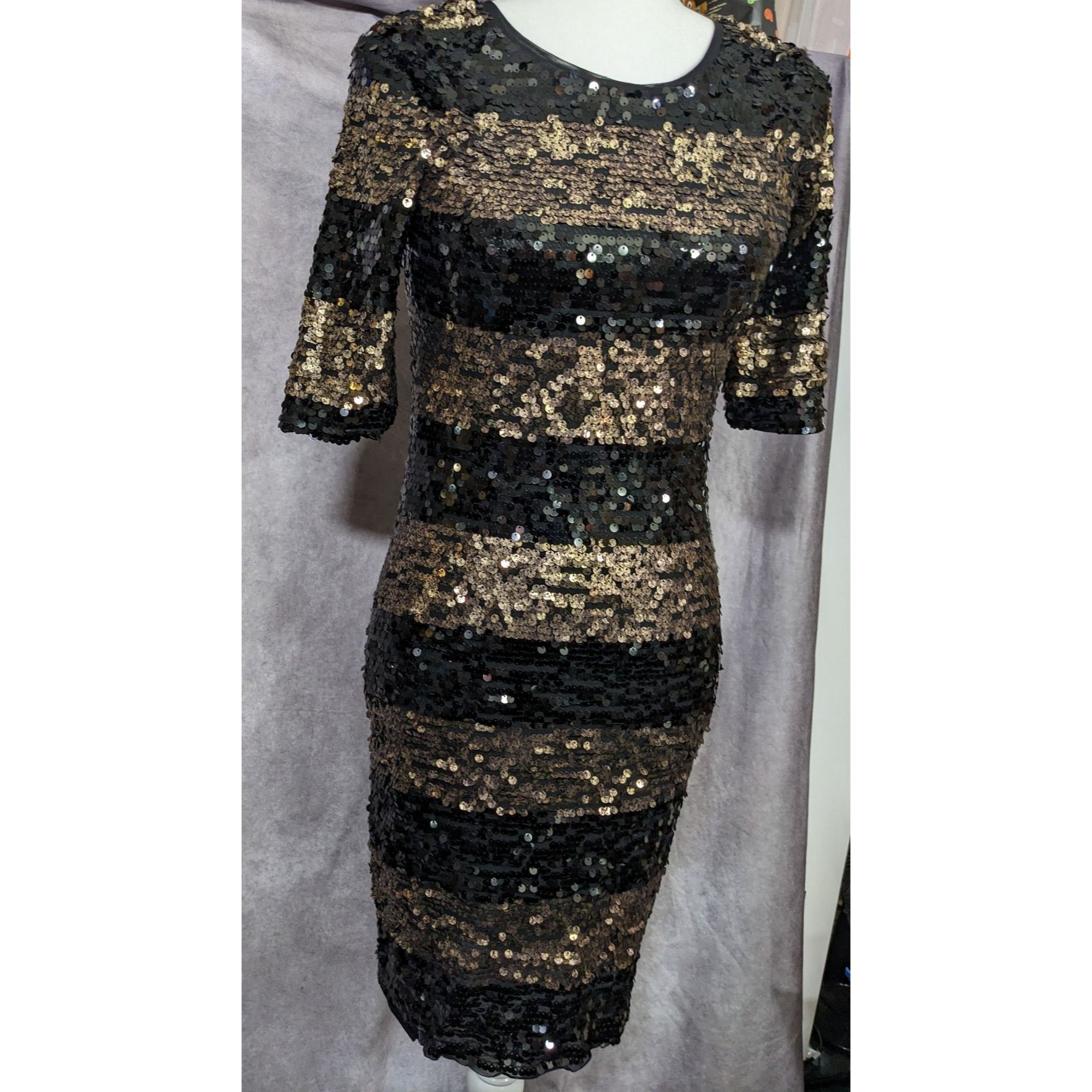 Bcbgmaxazria Black And Gold Sequin Cocktail Dress by BCBGMaxazria Size S / US 4 / IT 40 - 10 Thumbnail