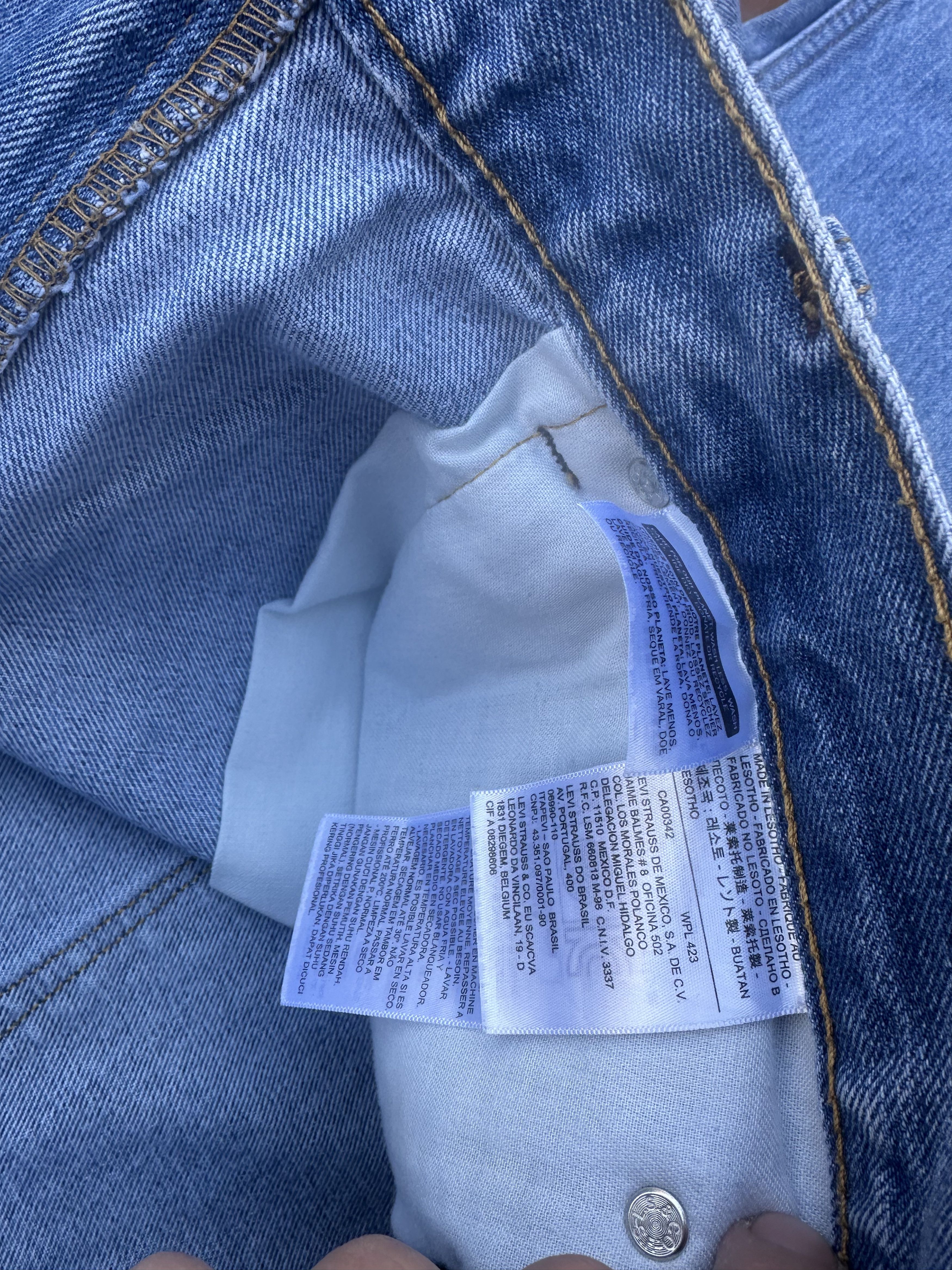 Levi's × Vintage Men’s Vintage Blue Jeans Levi’s 550 Size:38/32 Size US 38 / EU 54 - 10 Thumbnail