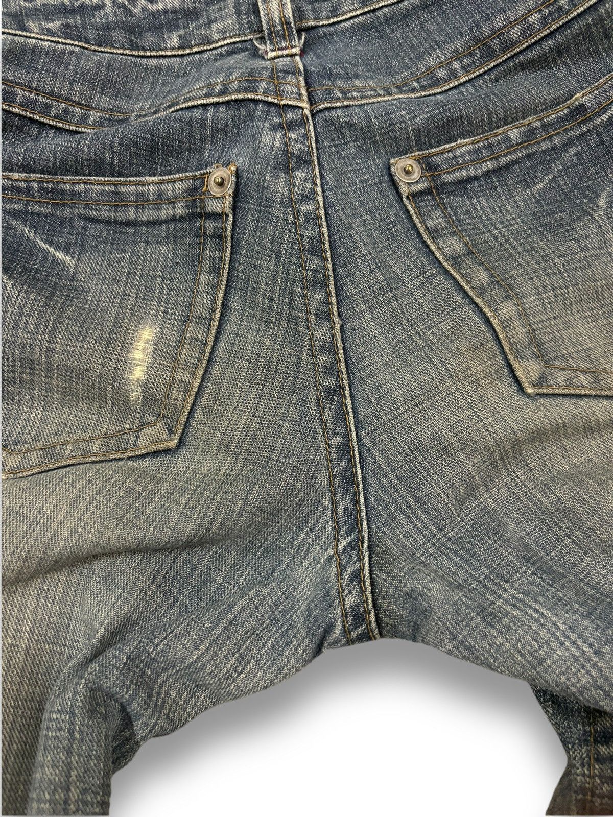 Japanese Brand Vintage Japanese Brand Floral Mud Wash Flare Bush Jeans Size US 31 - 12 Thumbnail