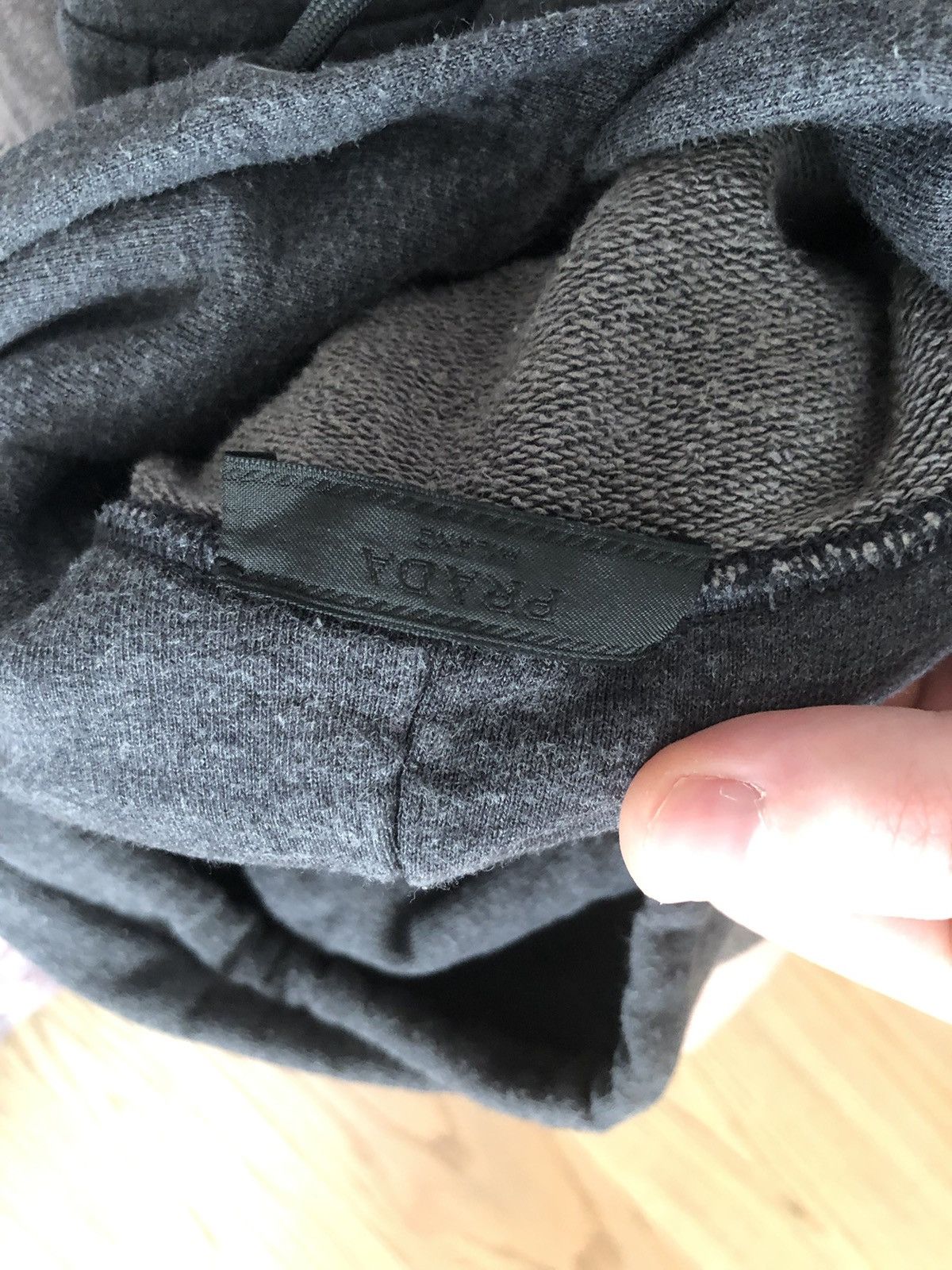 Prada Prada Red Tab Hoodie Size US S / EU 44-46 / 1 - 7 Thumbnail