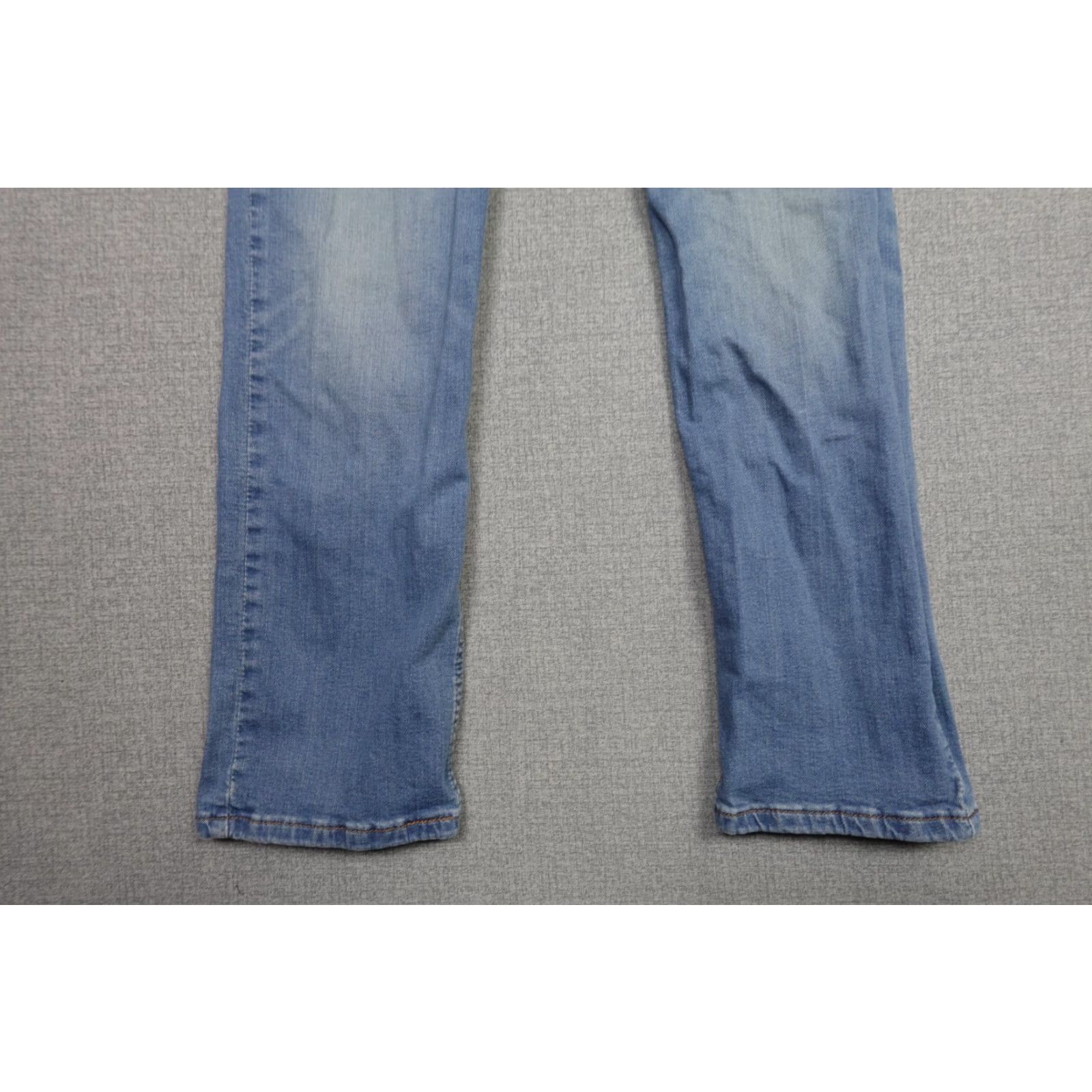 Levi's Levi's 514 Jeans Slim Straight Leg Mens 33 Blue Light Wash Denim Cotton Stretch 5-Pocket Cowboy Western Classic Brand Levi's 514 Mens Jeans Size US 33 - 3 Thumbnail