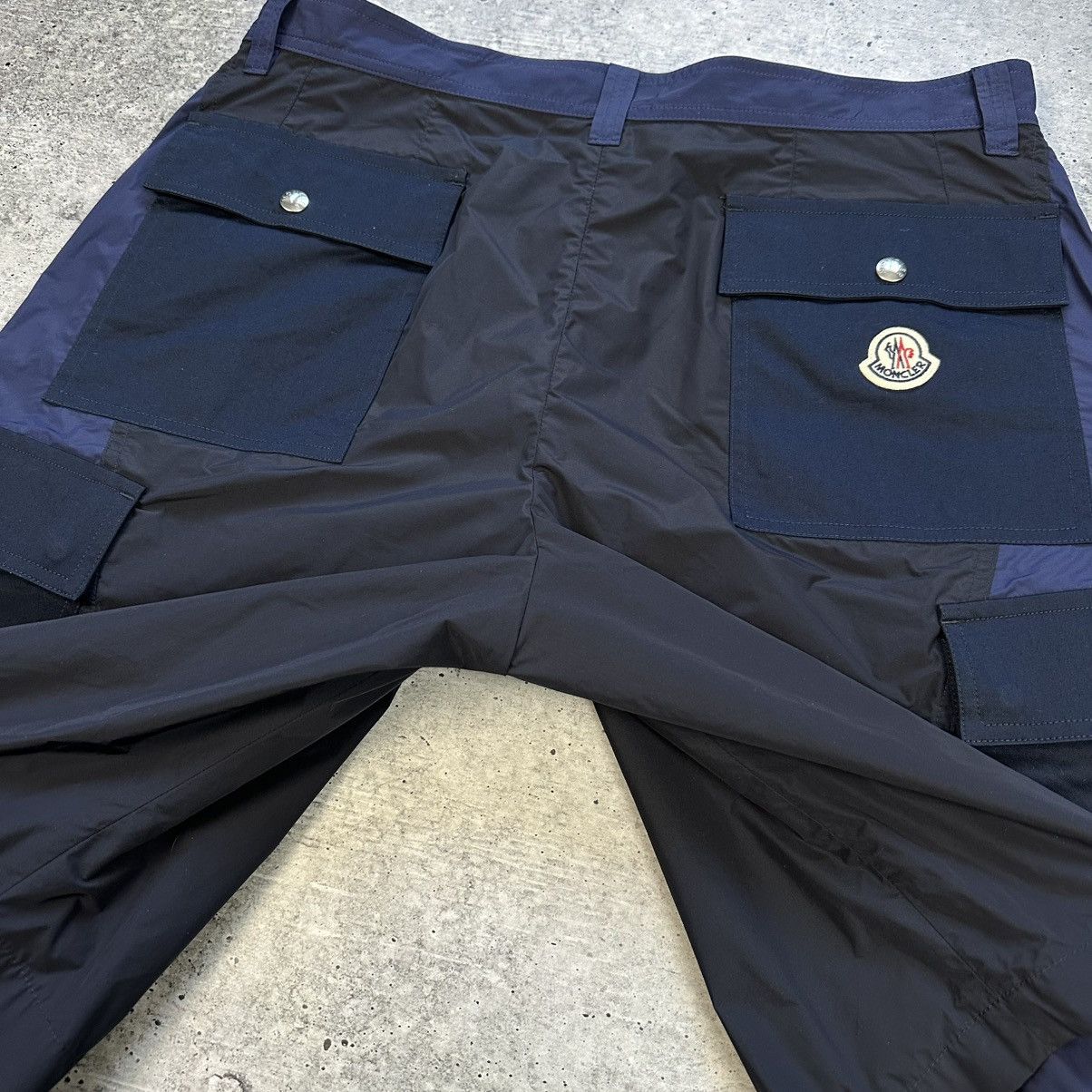 Moncler Moncler Cargo Shorts Navy Blue Men’s Size 50 Size US 32 / EU 48 - 21 Thumbnail