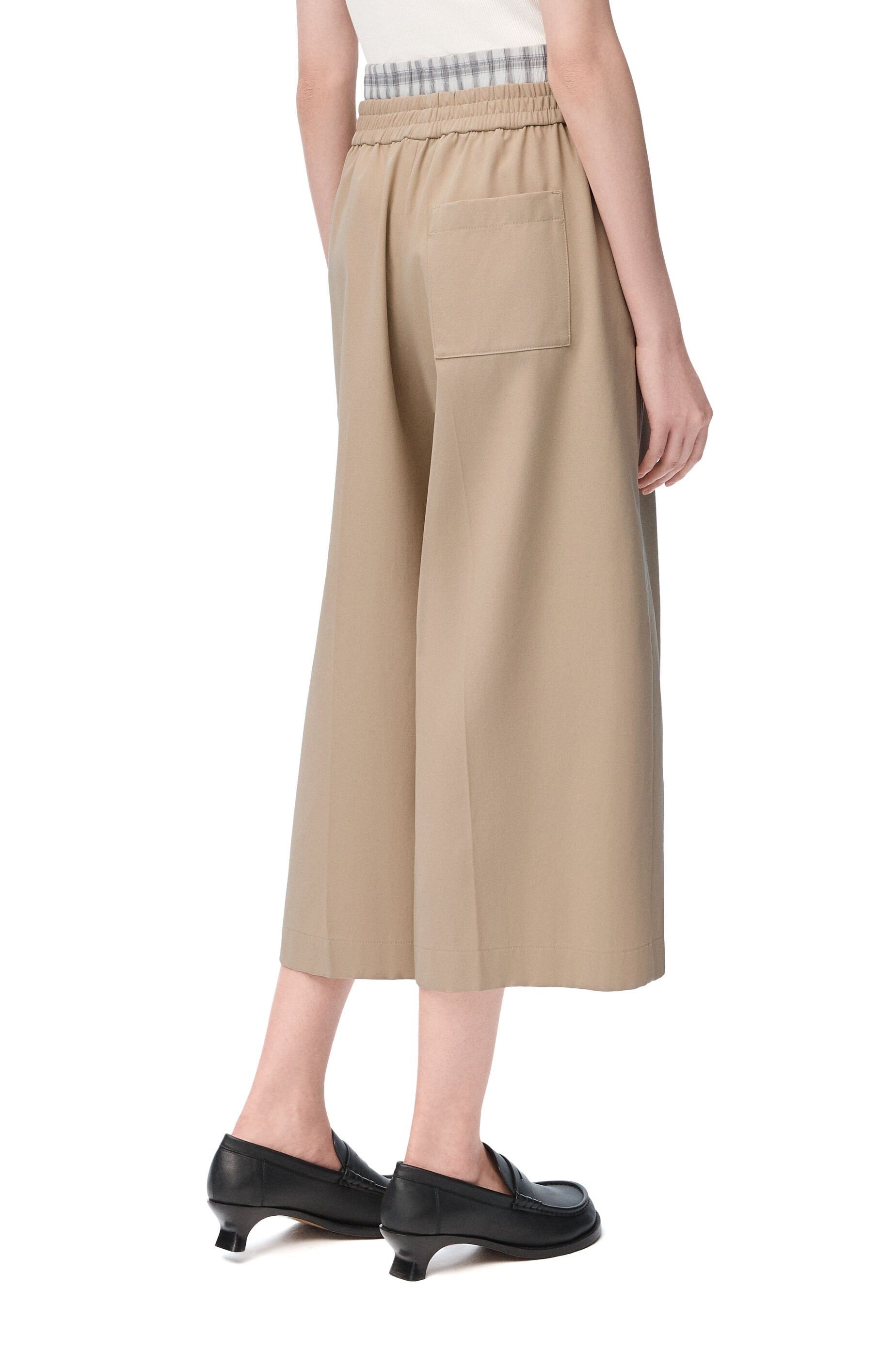 Loewe o1in1g0426 Cropped Trousers in Beige Size 25" / US 0 / IT 36 - 4 Thumbnail
