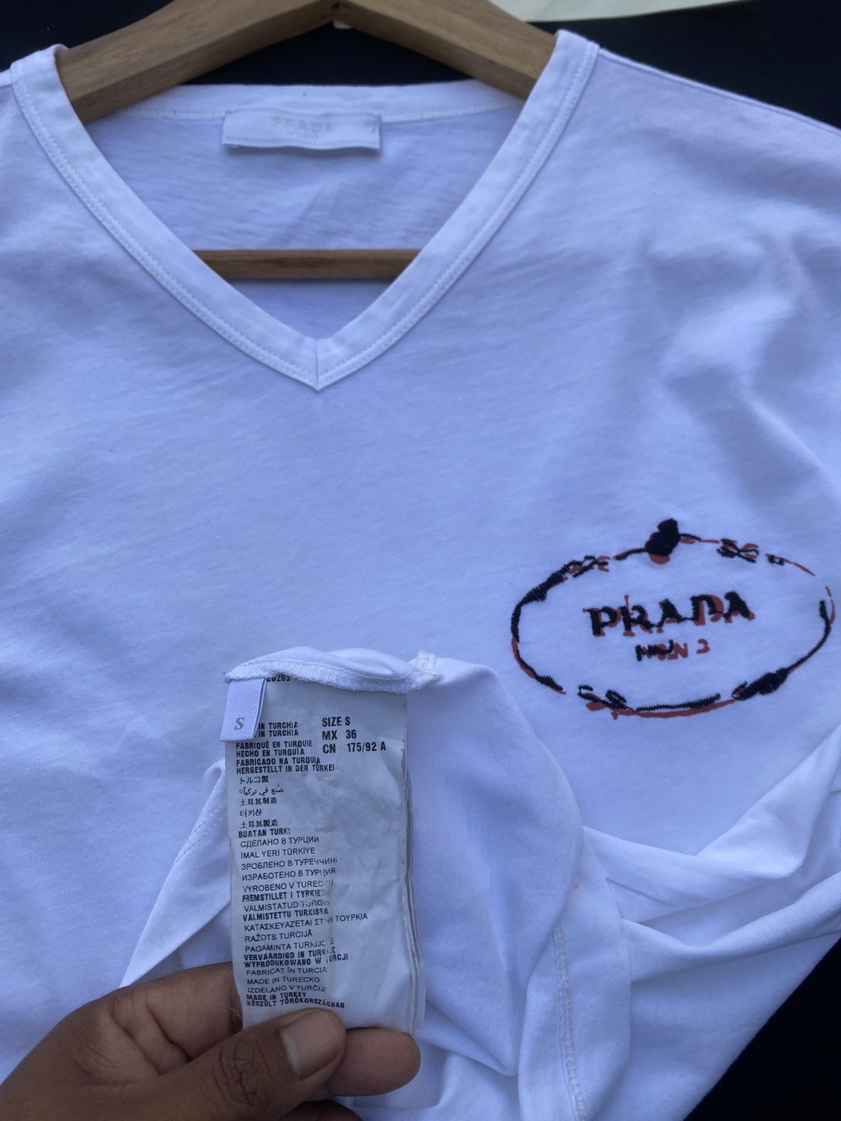 Prada Rare PRADA Man V Neck Tshirt Size US S / EU 44-46 / 1 - 14 Thumbnail