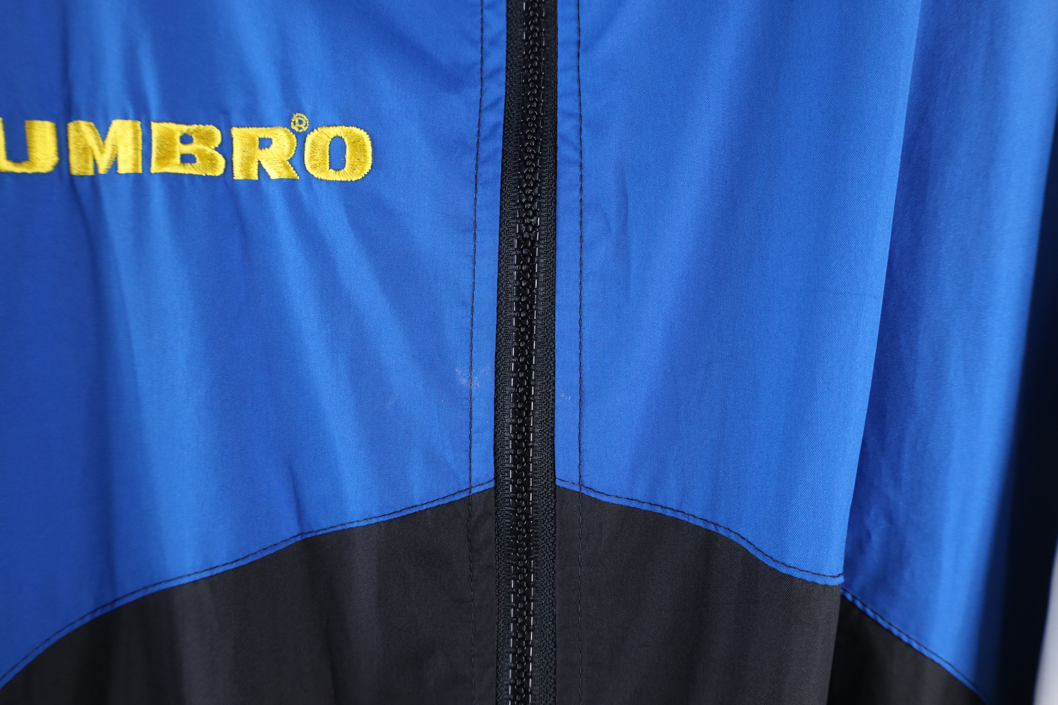 Umbro × Vintage Vintage 90s Umbro Soccer Full Zip Warm Up Windbreaker Jacket Size US XL / EU 56 / 4 - 8 Thumbnail