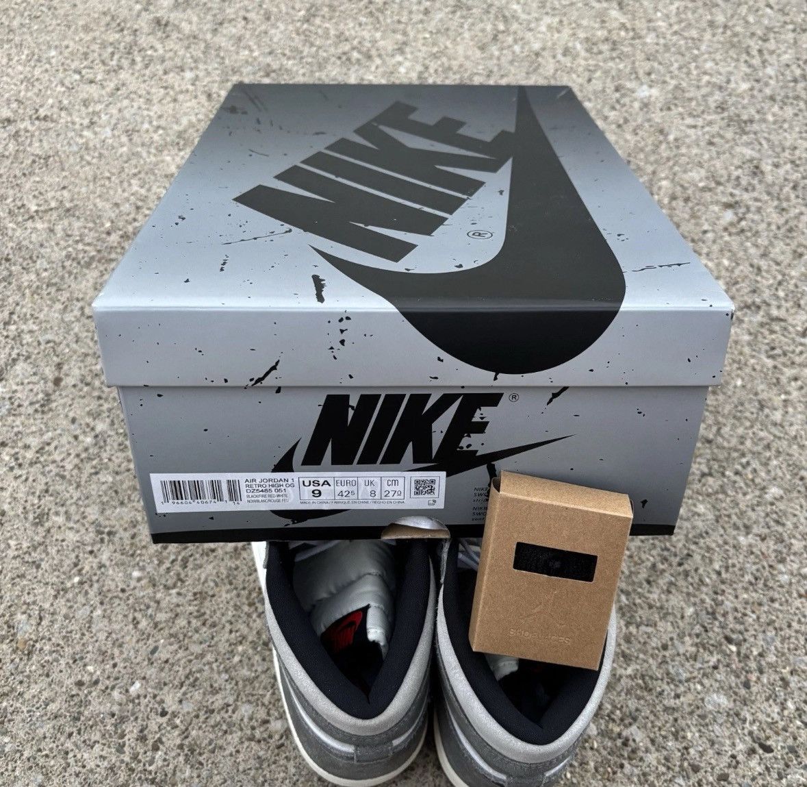 Jordan Brand Size 9 - Jordan 1 OG High Washed Black gently Worn OG All Size US 9 / EU 42 - 9 Thumbnail