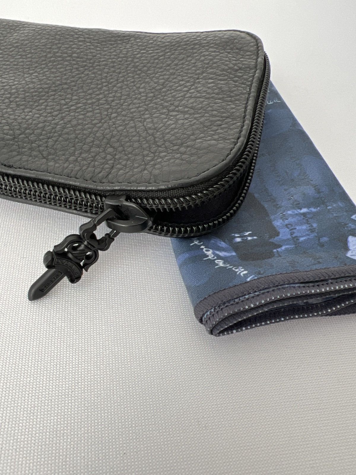 Chrome Hearts Chrome Hearts Large Leather Sunglass Case Rare CleaningCloth Size ONE SIZE - 2 Thumbnail