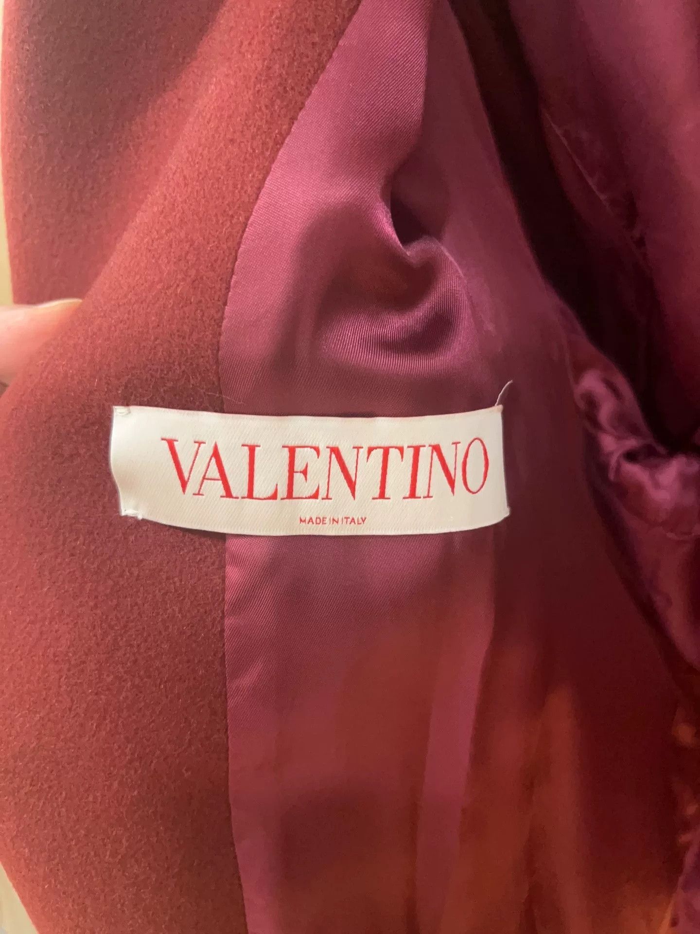 Valentino Valentino Runway Red Embroidered Wool Coat Size US S / EU 44-46 / 1 - 3 Thumbnail