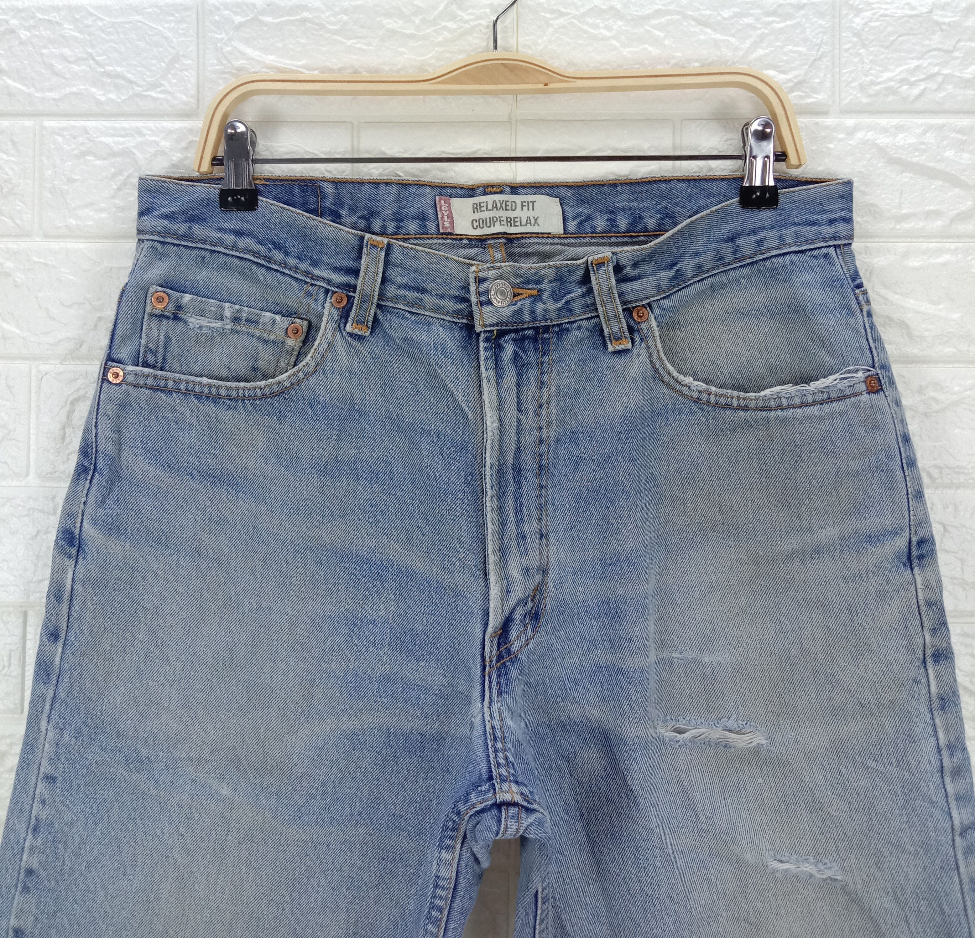 Levi's Vintage Levi's 550 Jeans Relaxed Fit Tapered Leg Denim Size US 33 - 2 Thumbnail
