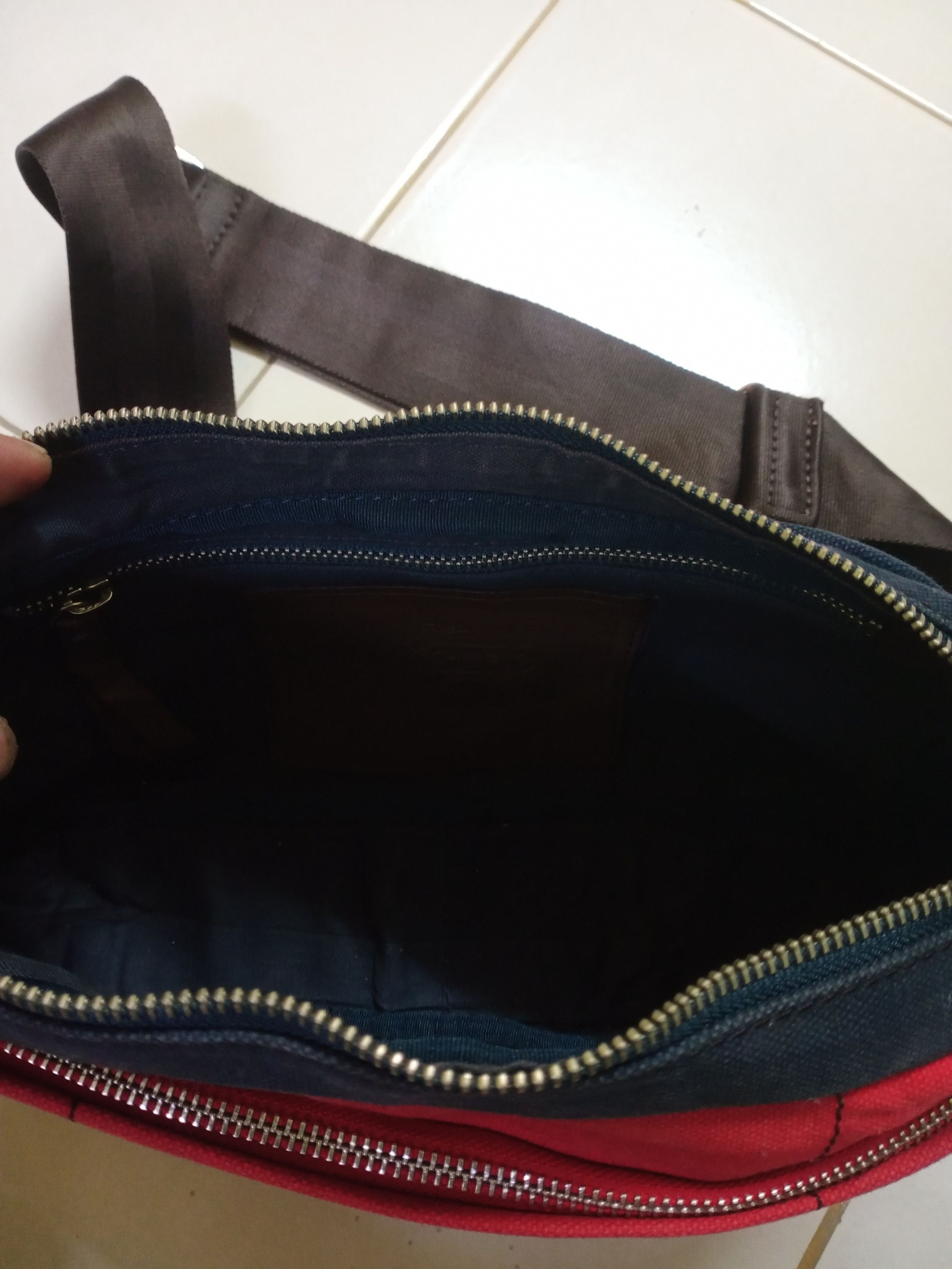 Vivienne Westwood RARE VIVIENNE WESTWOOD SLING BAG Size ONE SIZE - 14 Thumbnail