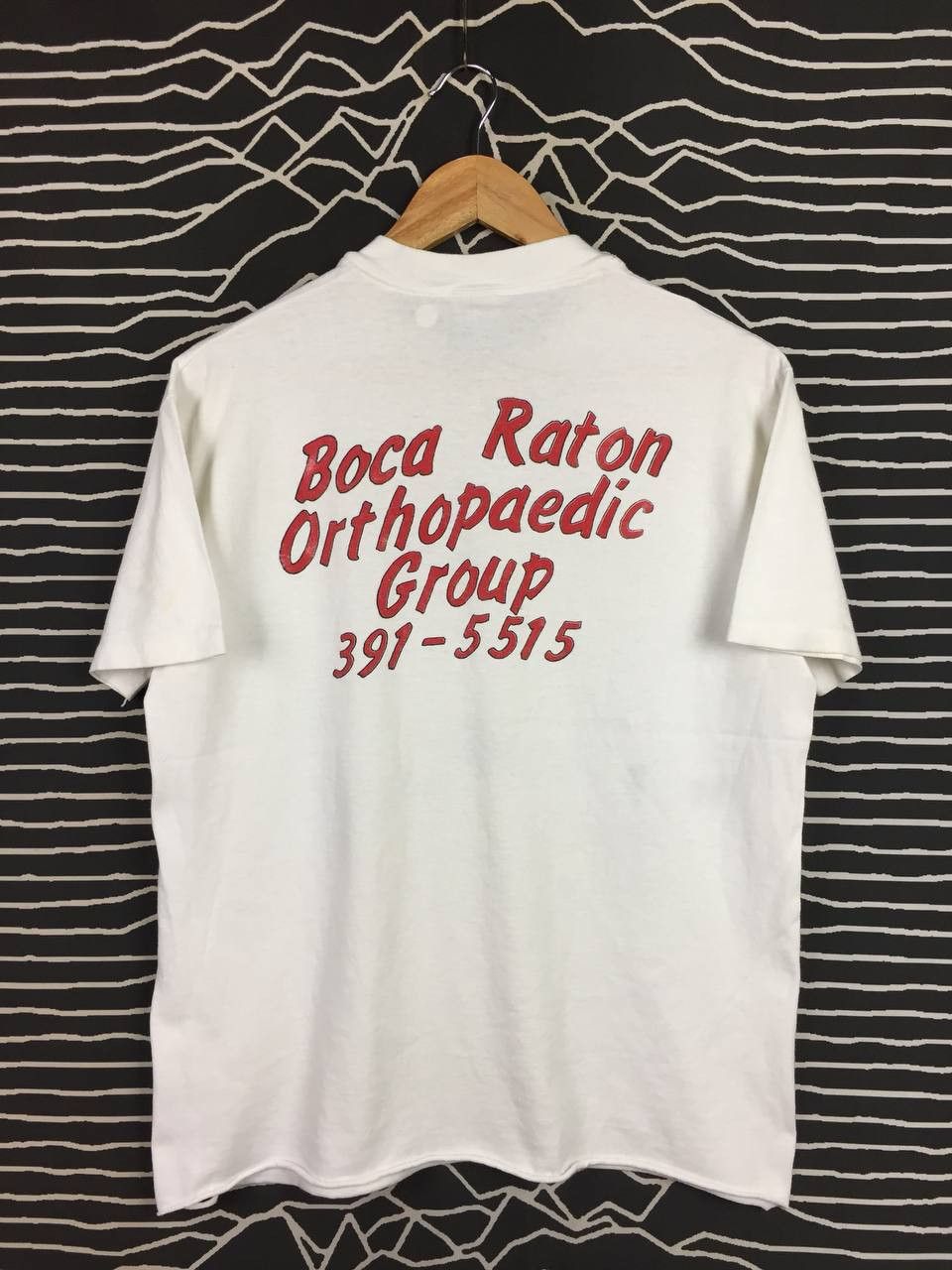 Vintage Vtg 80s Boca Raton Orthopaedic Group Cast Of Thousands Tee Size US L / EU 52-54 / 3 - 11 Thumbnail
