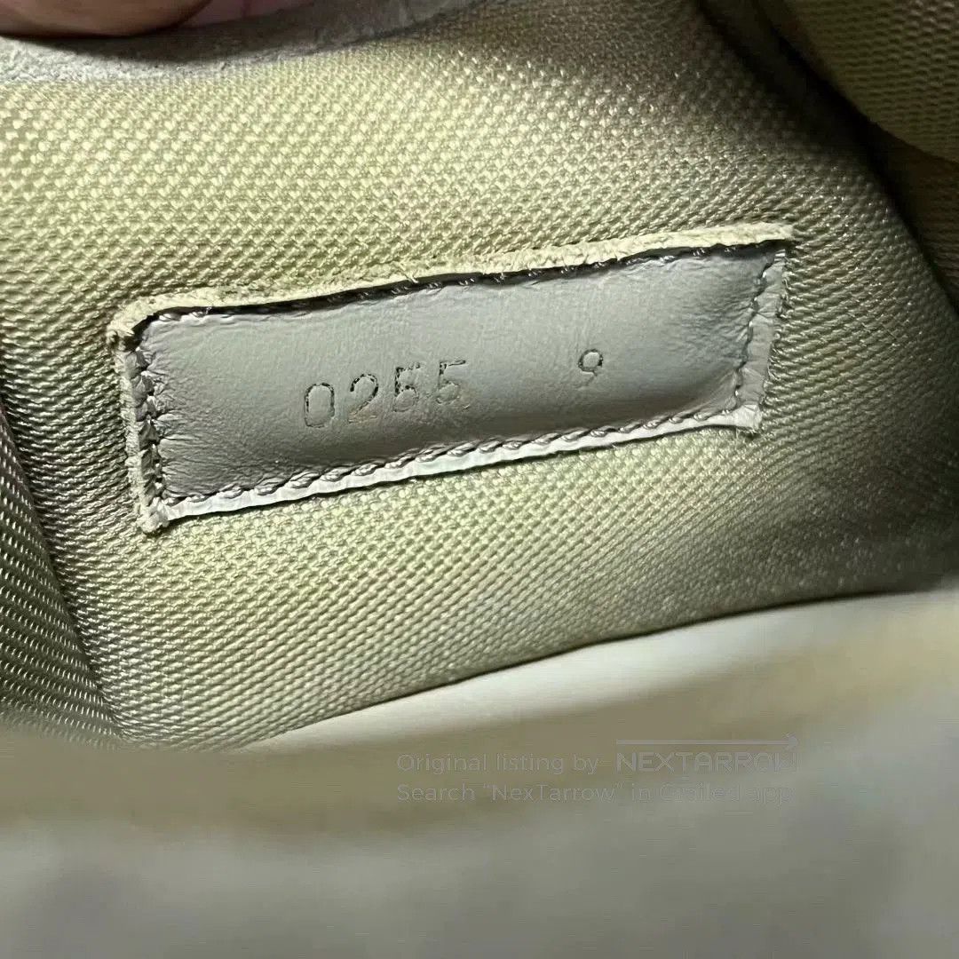Louis Vuitton beige suede leather round toe sneakers. Size US 9 / EU 42 - 5 Thumbnail