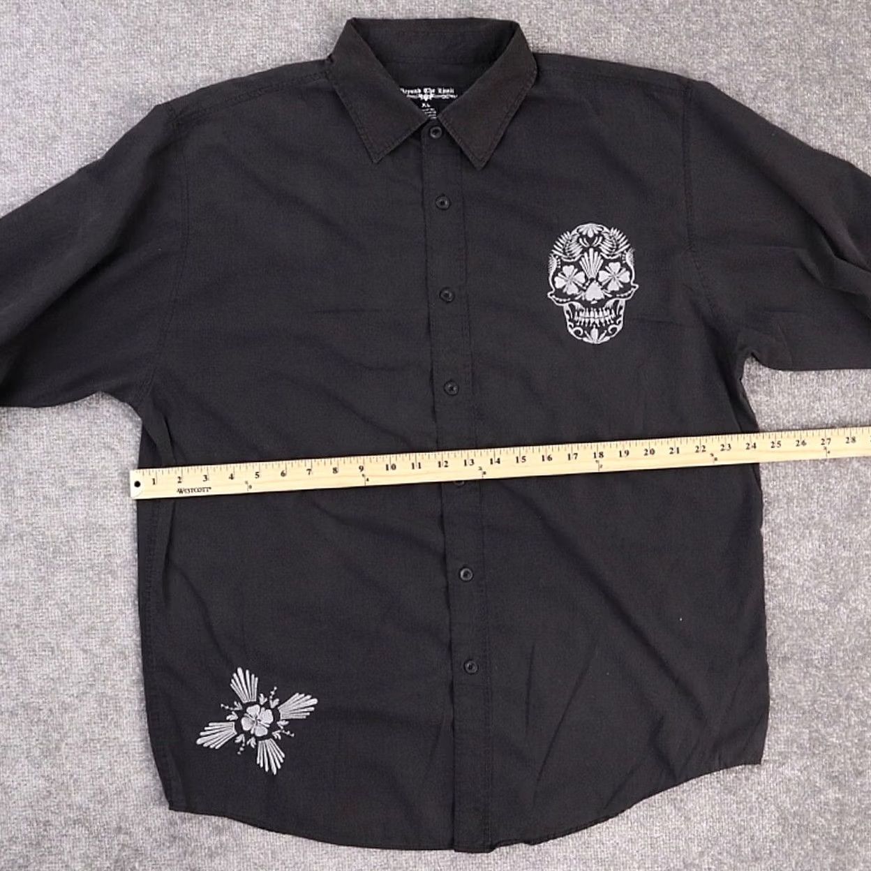 Vintage VINTAGE Beyond the Limit Skull Black Long Sleeve Collared Button Shirt XL Mens Size US XL / EU 56 / 4 - 4 Thumbnail