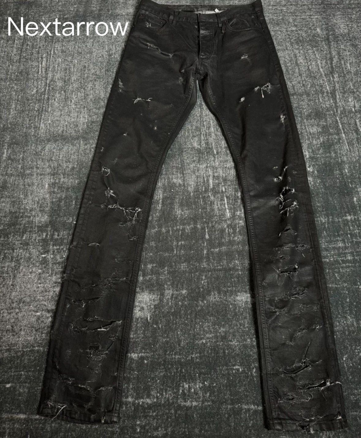 パンツ Dior homme 04ss destroyed denim Dior Homme SS04 “Strip” Waxed Destroyed Denim One of the
