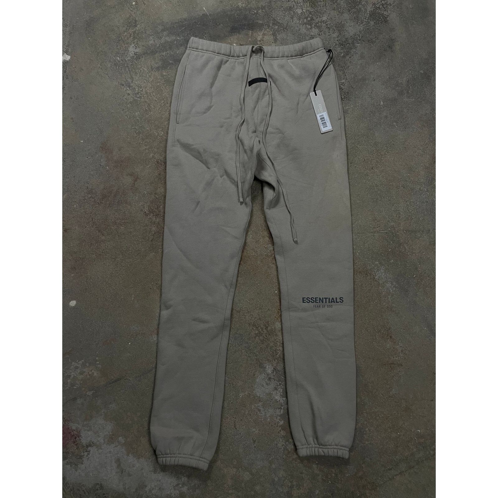Essentials Essentials Sweats Taupe New Small Size US 30 / EU 46 - 1 Thumbnail