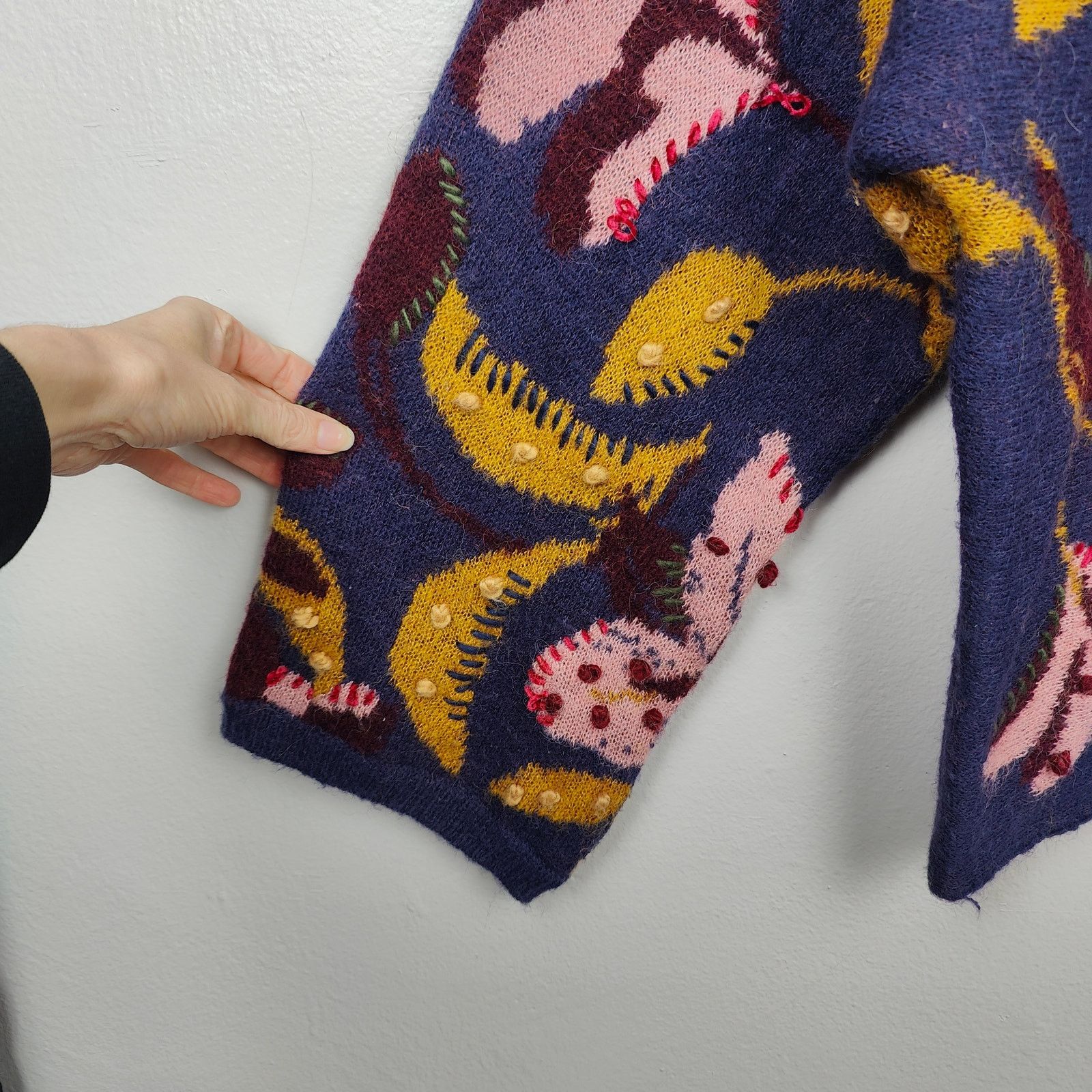 Zara Zara Sweater Womens Medium Floral Embroidered Tapestry Size M / US 6-8 / IT 42-44 - 3 Thumbnail