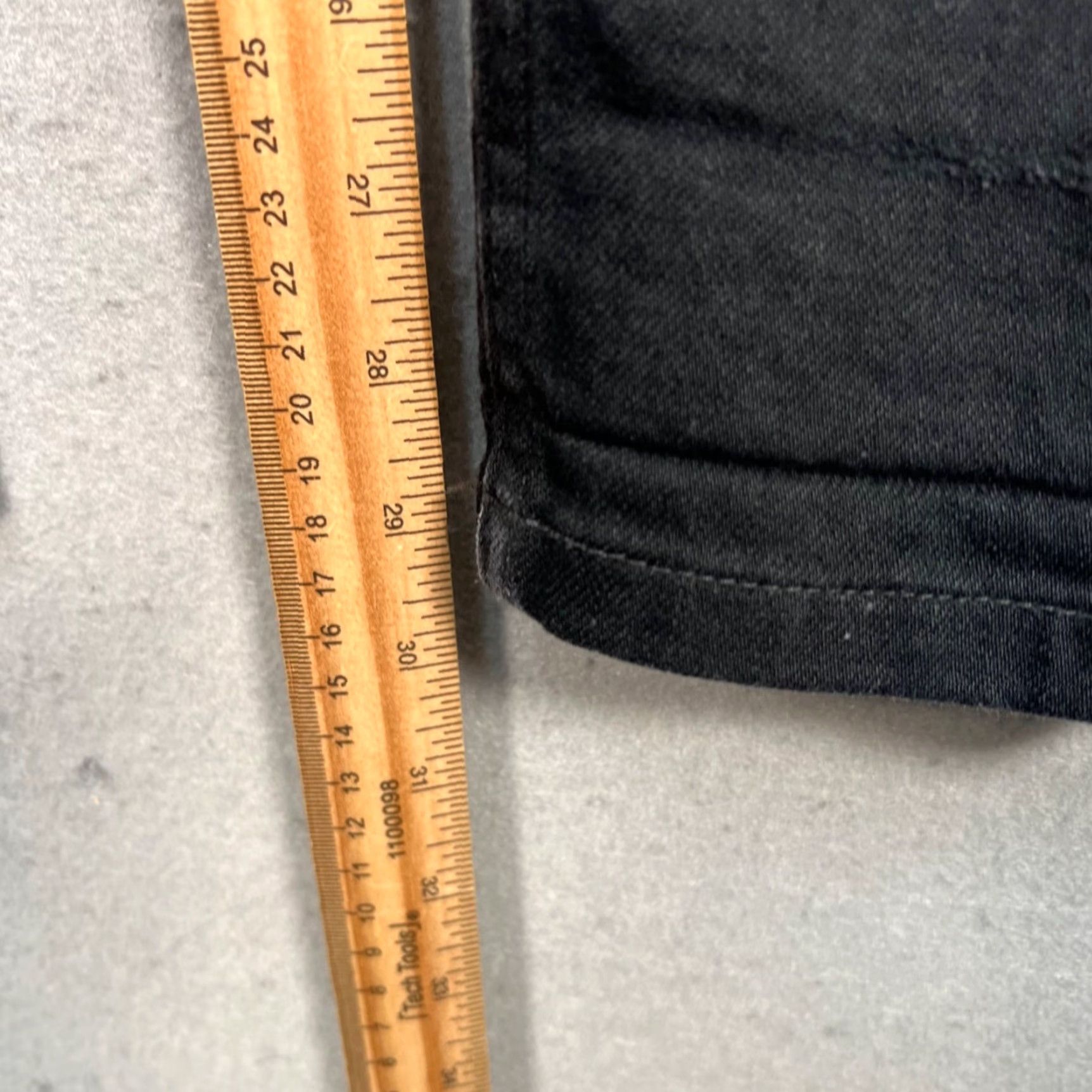 A.P.C. A.P.C. Jeans Slim Adult Mens 28 Black Petit New Standard Denim 5-Pocket Style Skinny Vintage No Size US 28 / EU 44 - 7 Thumbnail
