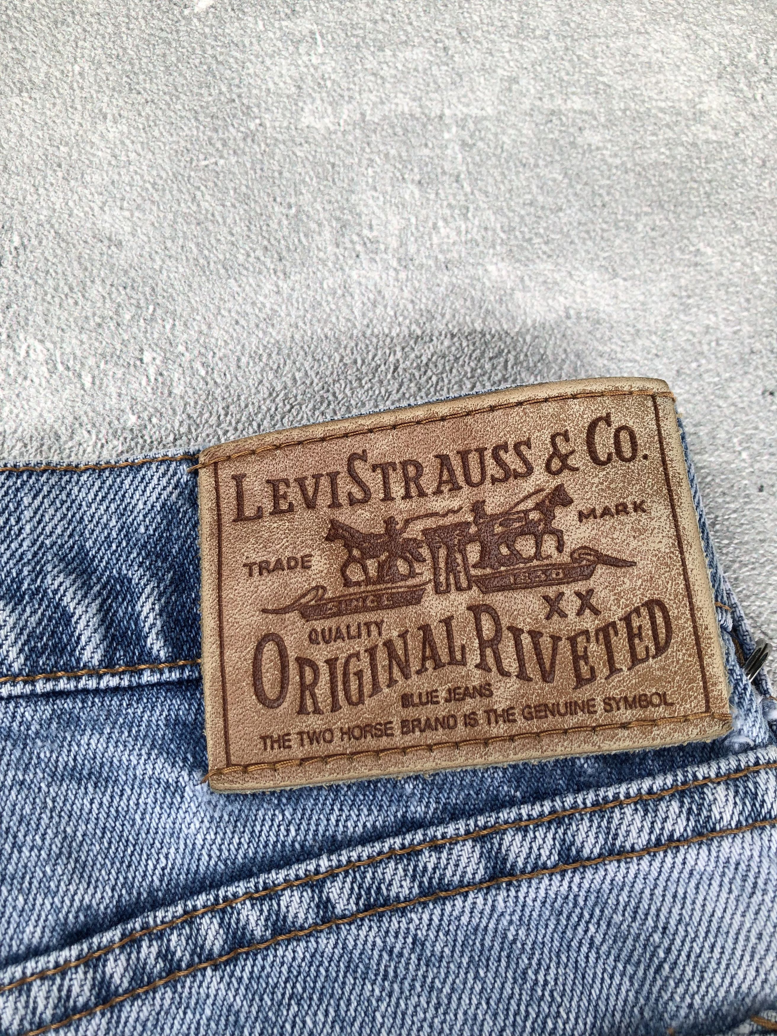 Levi's × Vintage Vintage Levis Short Pants Light Wash Distressed Style Size US 32 / EU 48 - 9 Thumbnail