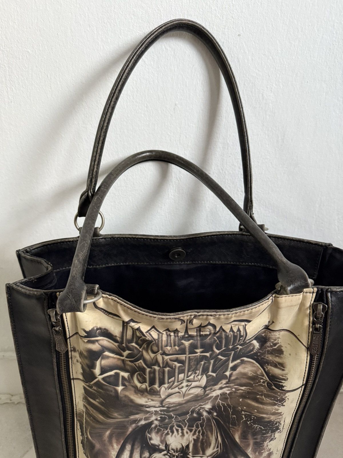 Jean Paul Gaultier AW2001 Rare Vintage Jean paul gaultier Satan/gargoyle bag Size ONE SIZE - 18 Thumbnail