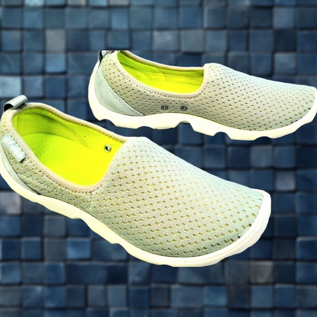 Crocs Crocs Slip-On Flats Women’s 6 Gray Canvas Duet Busy Day Skimmer Casual Comfort Flat Shoes Size US 6 / IT 36 - 1 Thumbnail