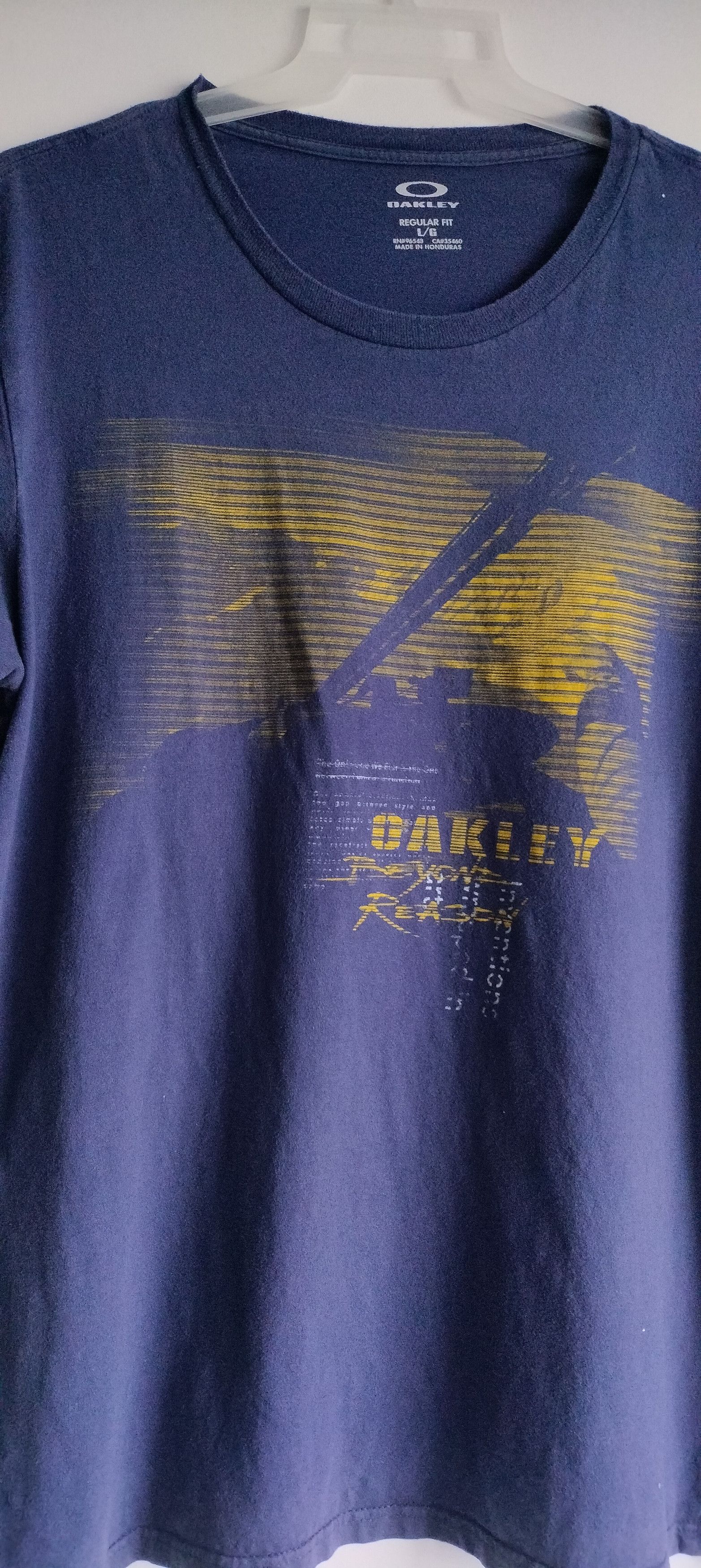 Oakley Vintage y2k Oakley T-shirt Tank Surf Skate Streetwear Size US L / EU 52-54 / 3 - 3 Thumbnail