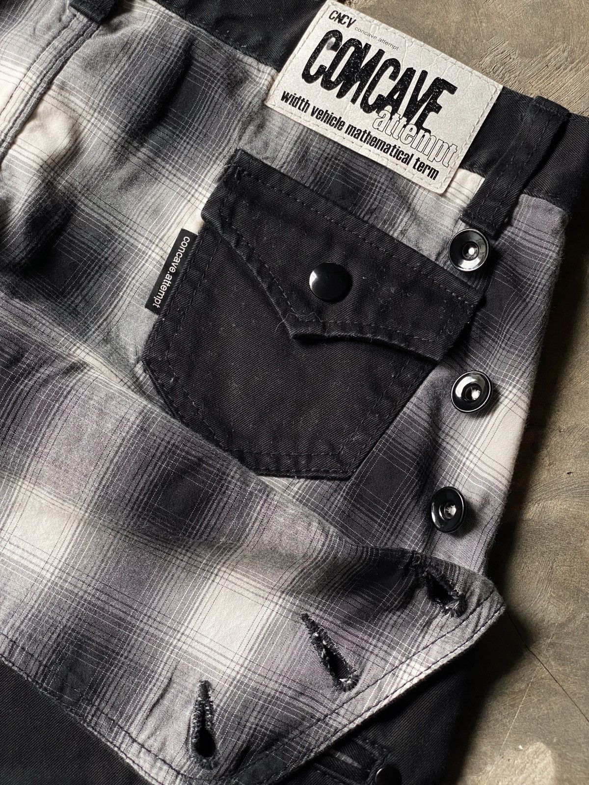 Japanese Brand 2000s CNCV Concave Attempt Japanese Brand Plaid Double Layer Size US 31 - 10 Thumbnail