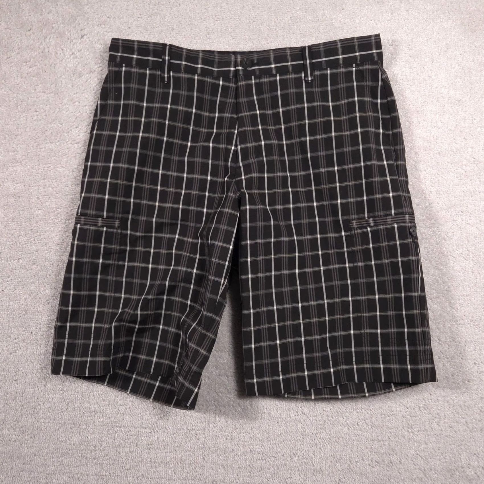 Adidas Adidas Shorts Mens 32 Black Plaid Golf Stretch Athletic Pockets Mens Shorts Size US 32 / EU 48 - 2 Thumbnail
