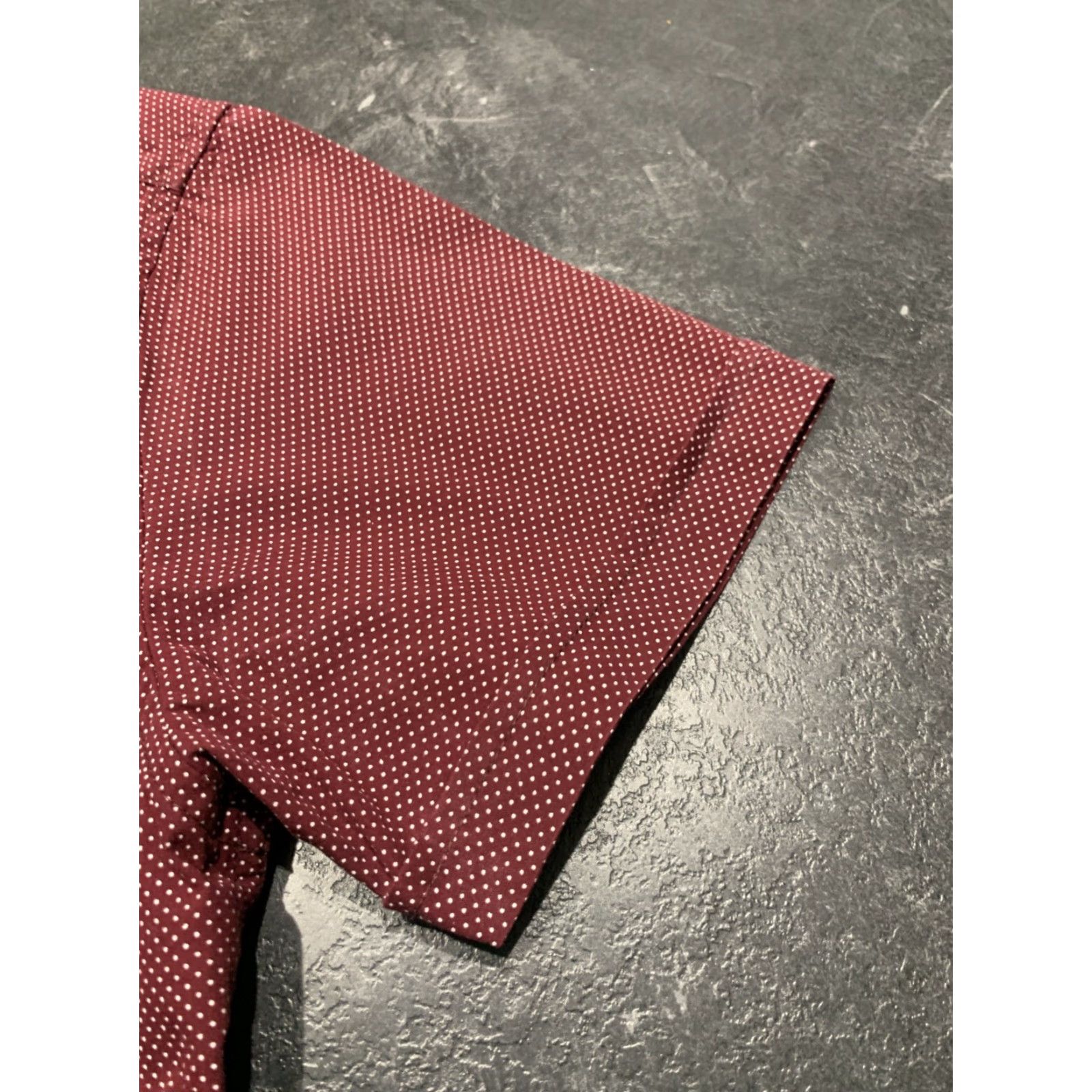 Denime VINTAGE Denim & Flower Ricky Singh Men Shirt L Short Sleeve Maroon Dots Slim Fit Graphic Print Size US L / EU 52-54 / 3 - 2 Thumbnail