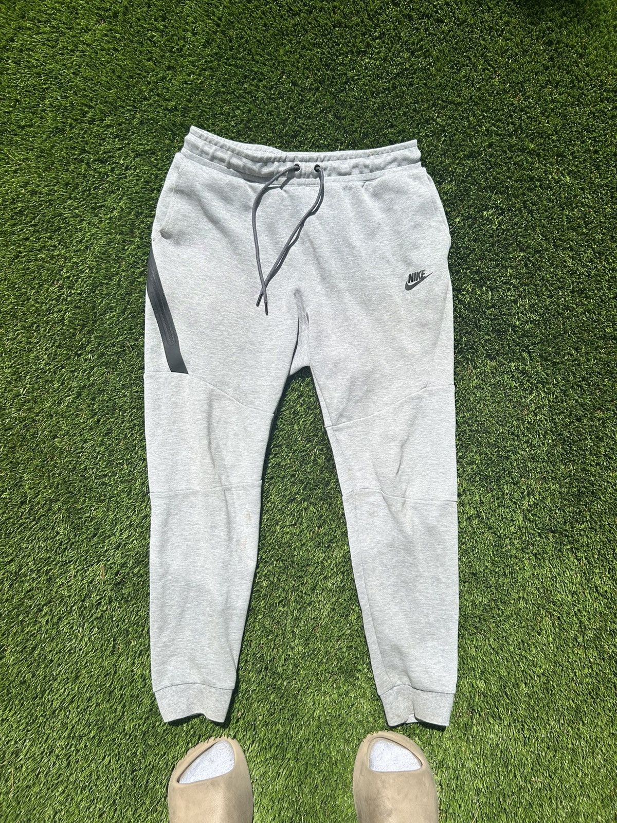 Nike Small grey nike tech fleece sweatpants Size US 29 - 1 Thumbnail