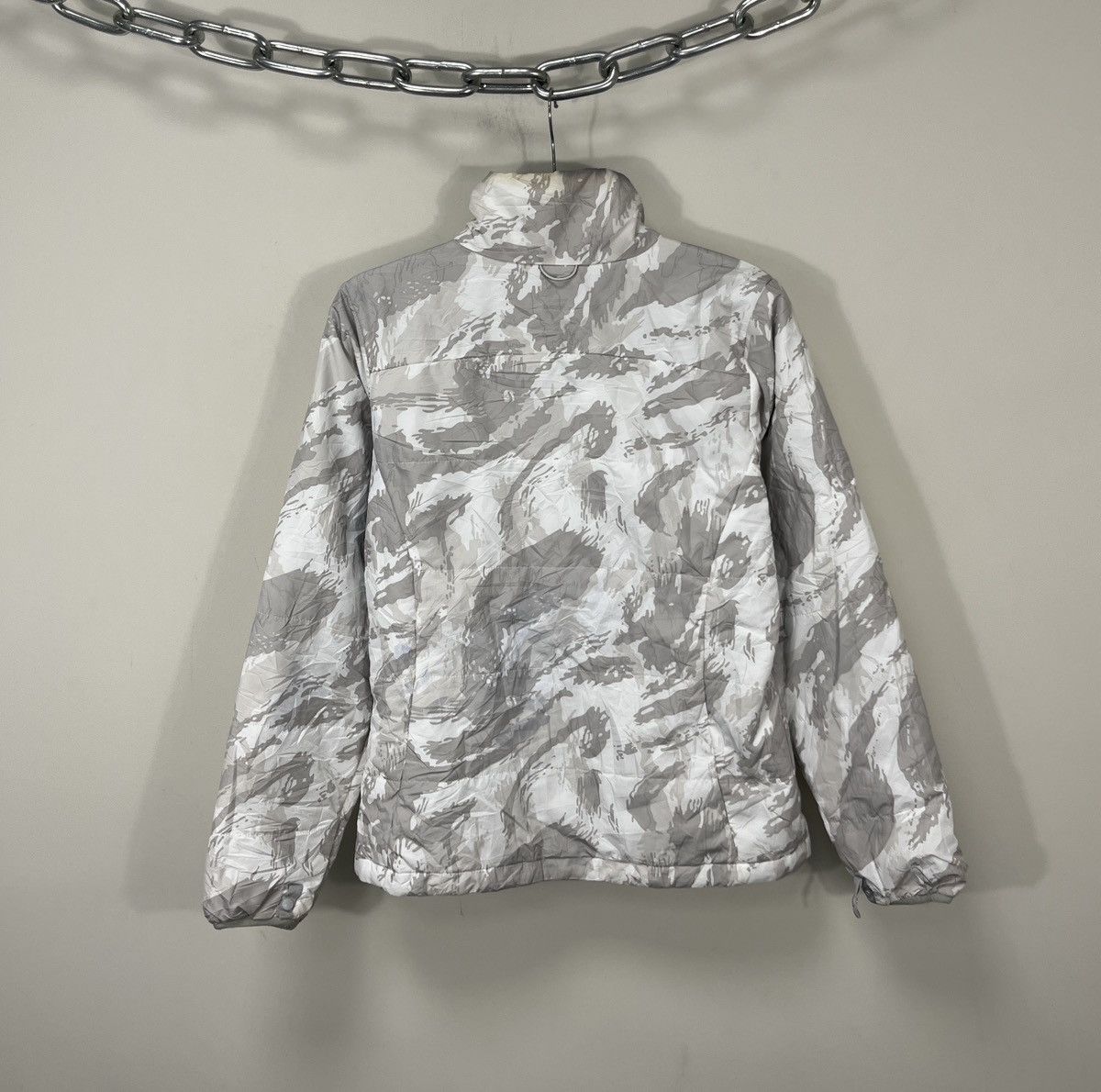 The North Face The North Face Women’s Camo Outdoor Down Puffer Jacket Size M / US 6-8 / IT 42-44 - 2 Thumbnail