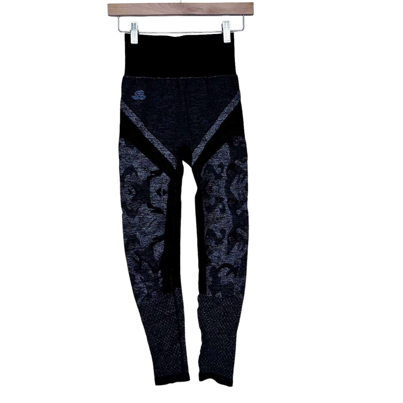 Other Engineered Life Black Camo Legging Sports Bra Matching Set M Size 30" / US 8 / IT 44 - 5 Thumbnail