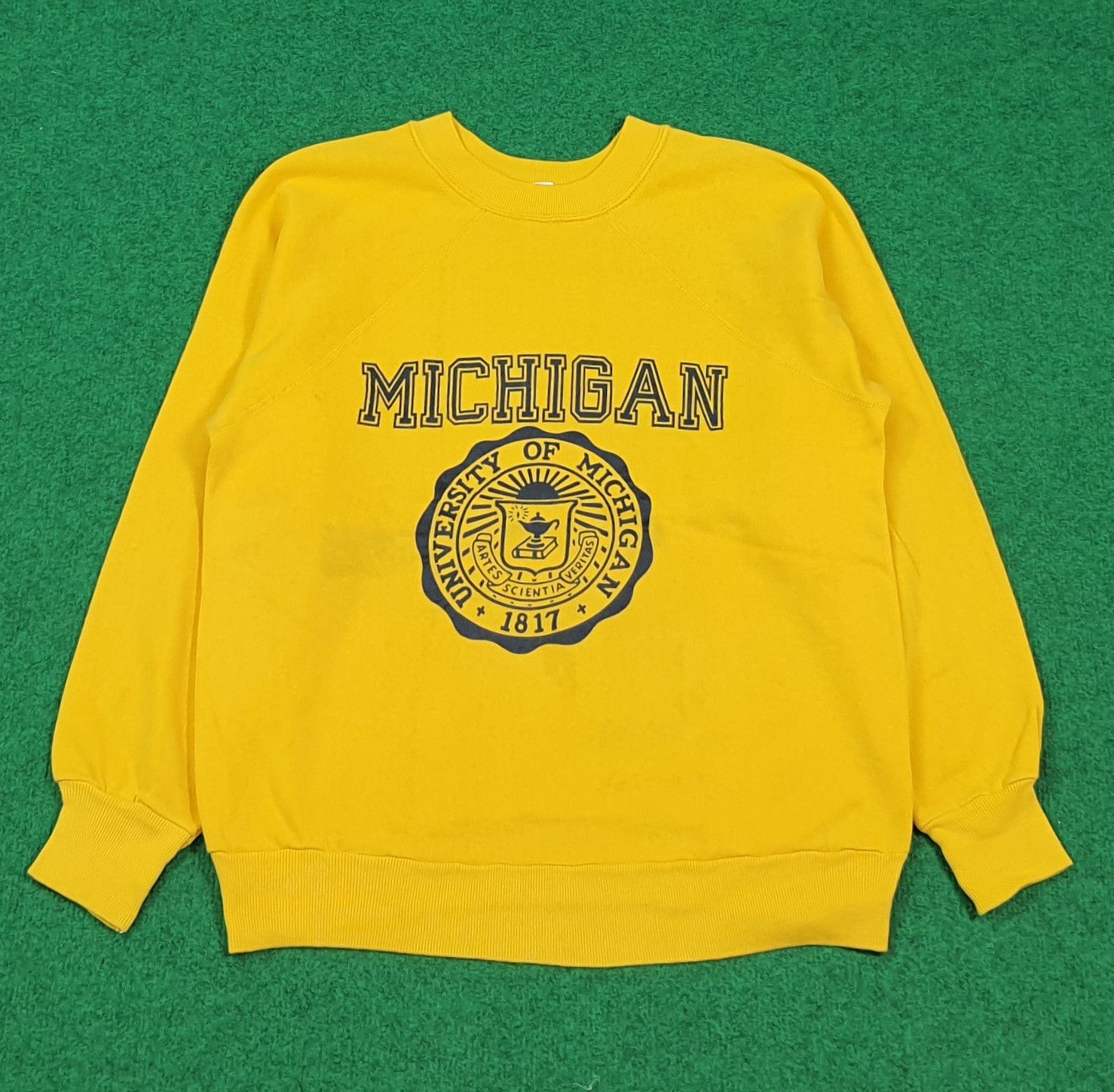 Vintage Vintage 80s University of Michigan College Crewneck C292N27 Size US S / EU 44-46 / 1 - 1 Thumbnail