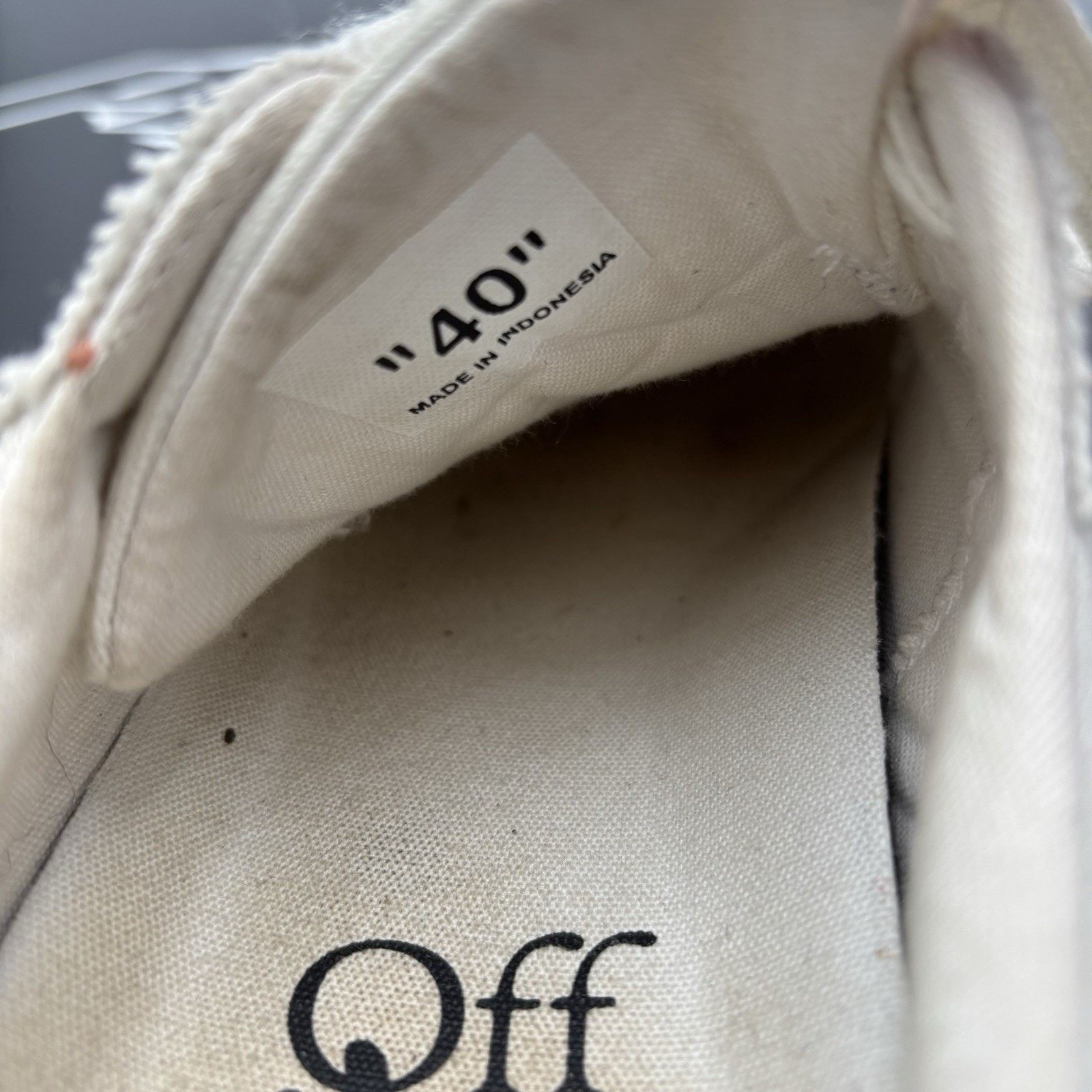 Off-White Off-White Vulc Sneaker ' White ' | GOOD CONDITION! Size US 7 / EU 40 - 21 Thumbnail