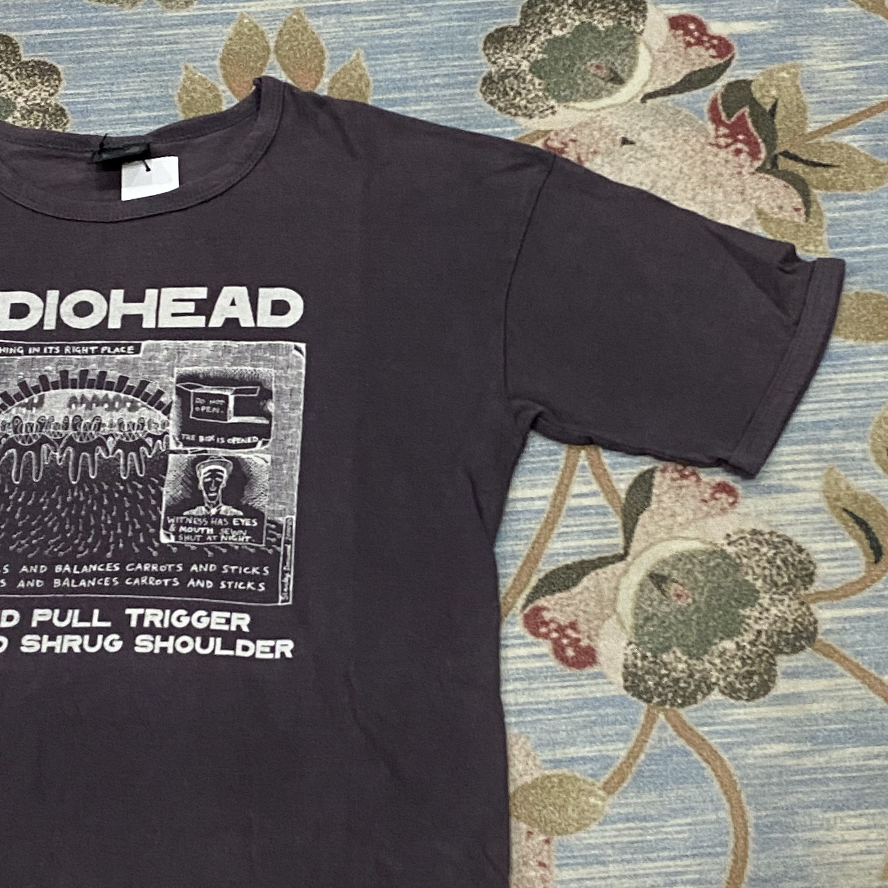 Band Tees Vintage 00s USA Radiohead WASTE PRODUCT Tee Size US M / EU 48-50 / 2 - 3 Thumbnail
