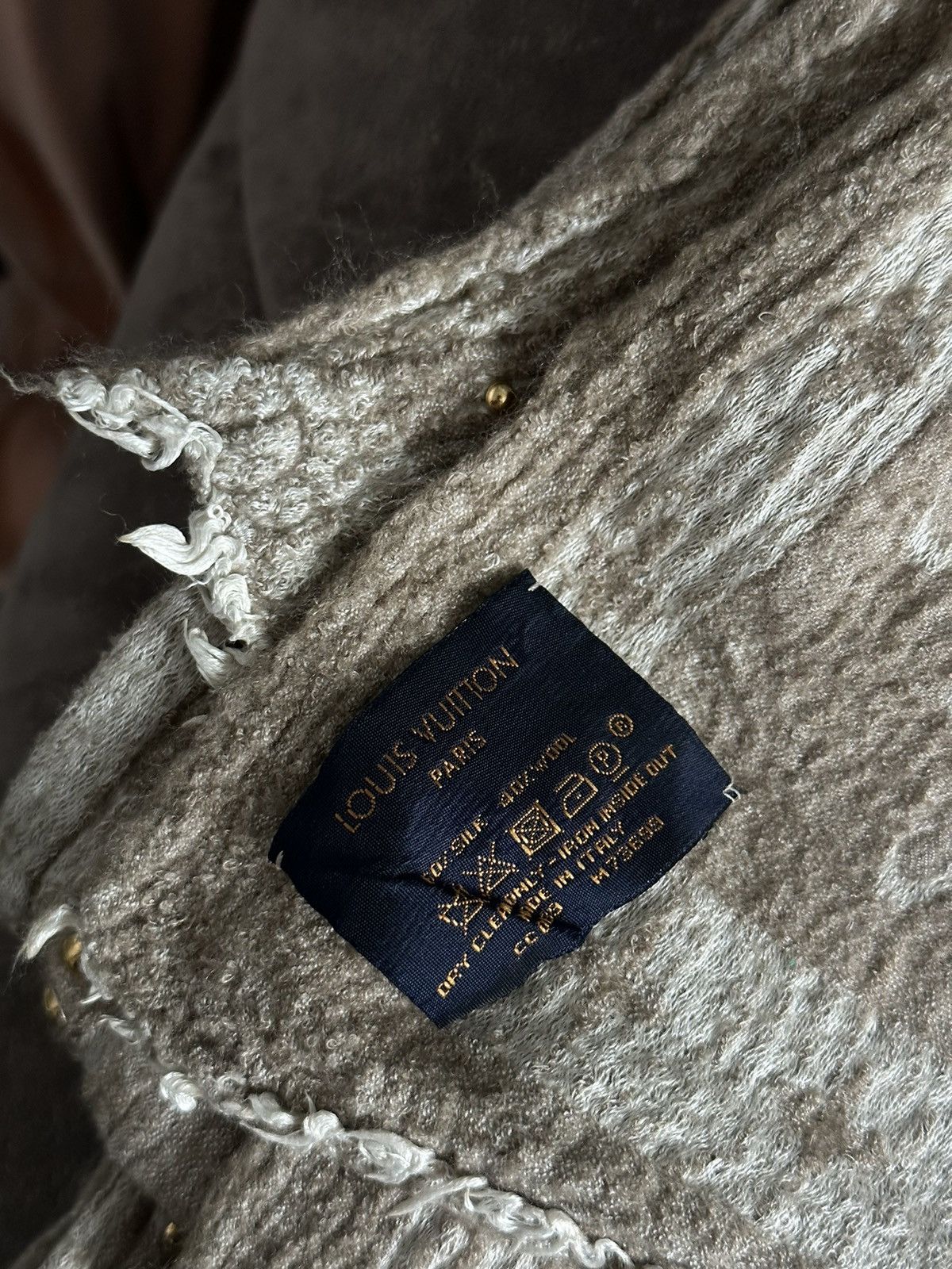 Louis Vuitton Louis Vuitton Beige Studdy Denim Monogram Shawl scarf Size ONE SIZE - 9 Thumbnail