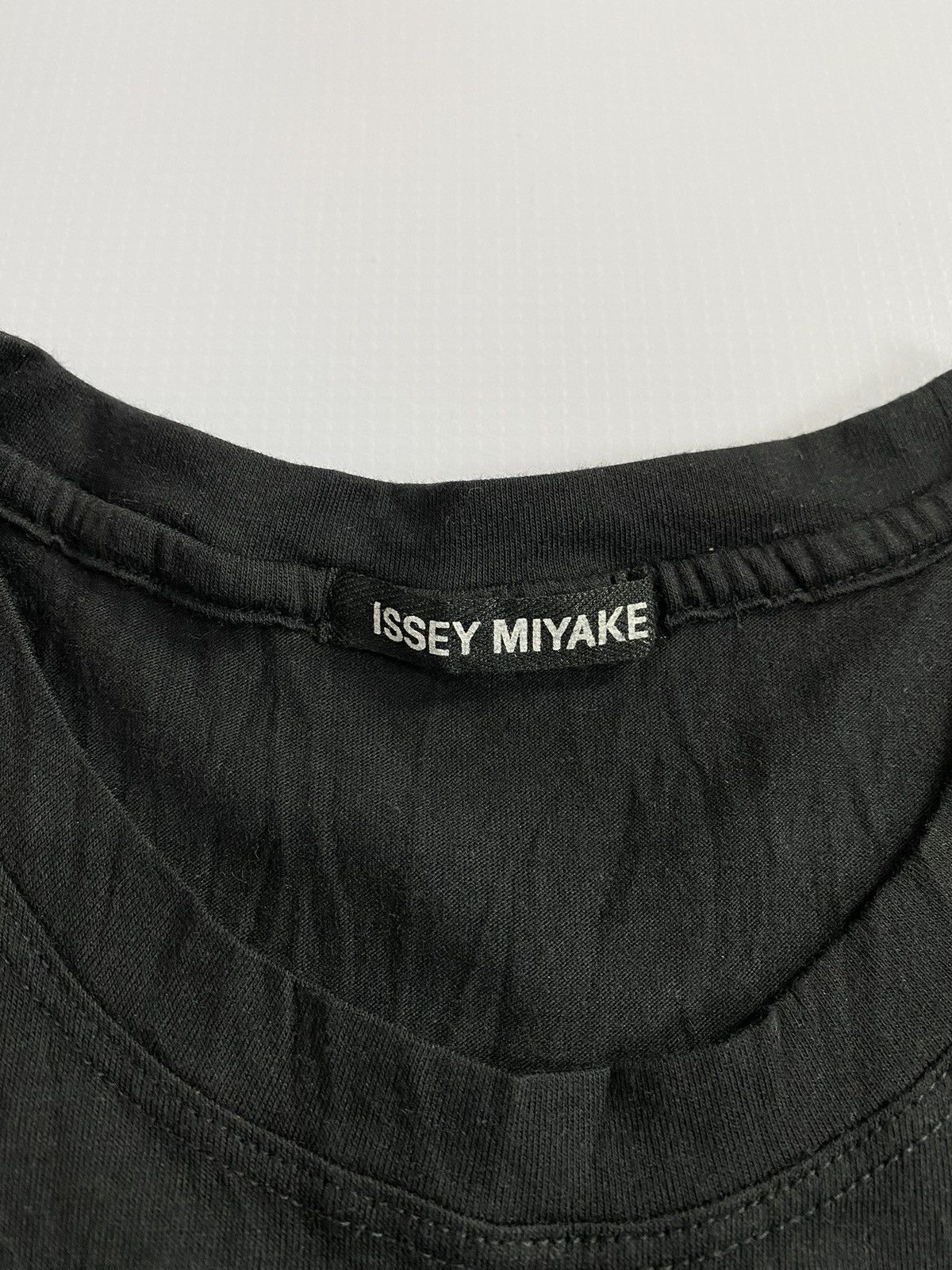 Issey Miyake × Japanese Brand Issey Miyake Pocket Leather Patch Tee Size US M / EU 48-50 / 2 - 3 Thumbnail