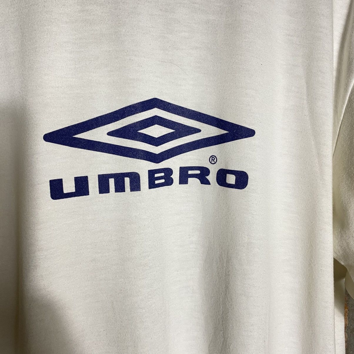 Umbro UMBRO White Crew Neck Tee with Navy Logo Print Size US L / EU 52-54 / 3 - 4 Thumbnail