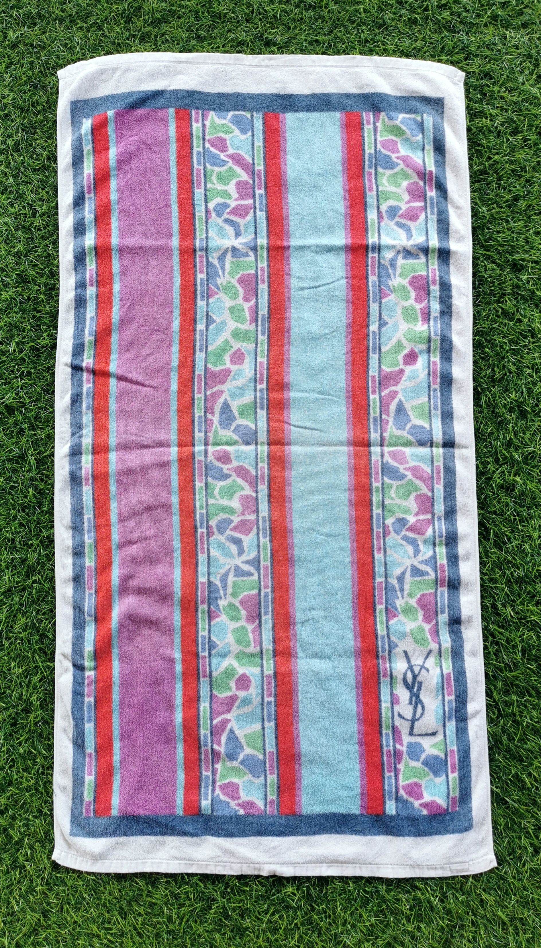 Yves Saint Laurent YSL Yves Saint Laurent Shower Towel Size ONE SIZE - 7 Thumbnail