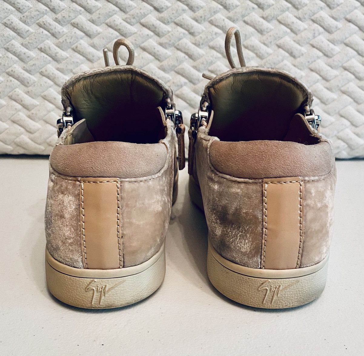 Giuseppe Zanotti Giuseppe Zanotti 🇮🇹 Pink Velvet Brek Veronica Sneakers 38 Size US 8 / IT 38 - 4 Thumbnail